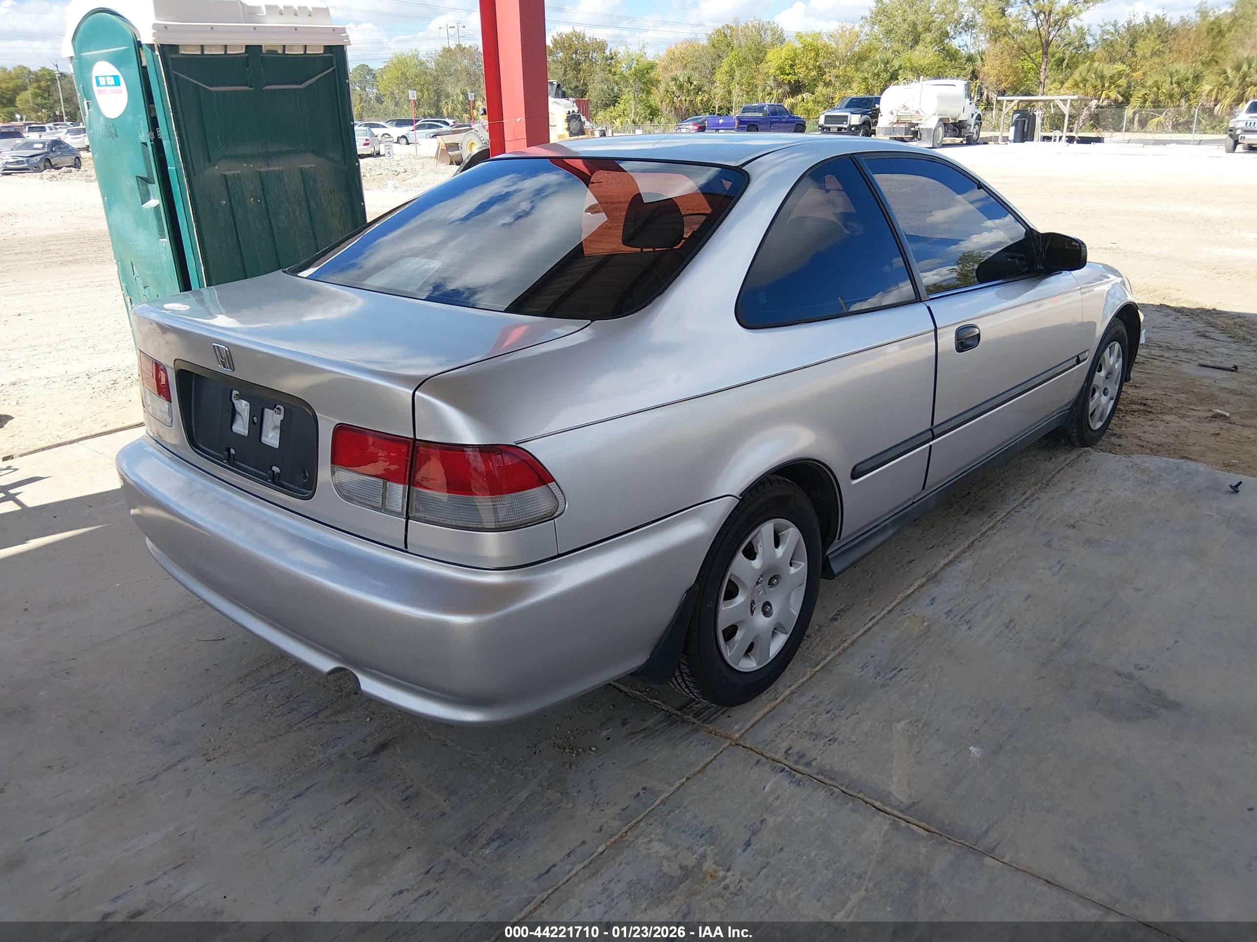 HONDA CIVIC image 4