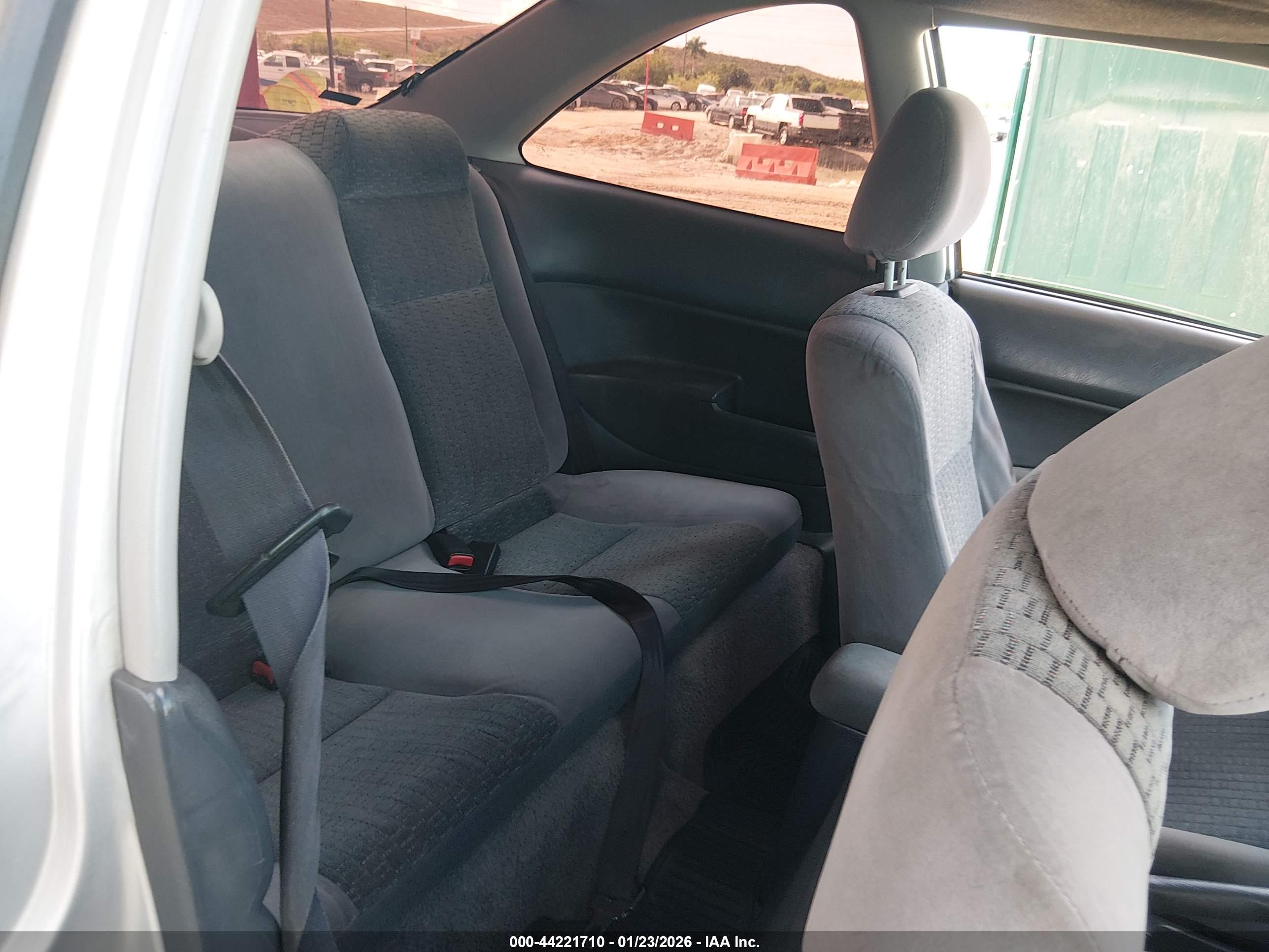 HONDA CIVIC image 8