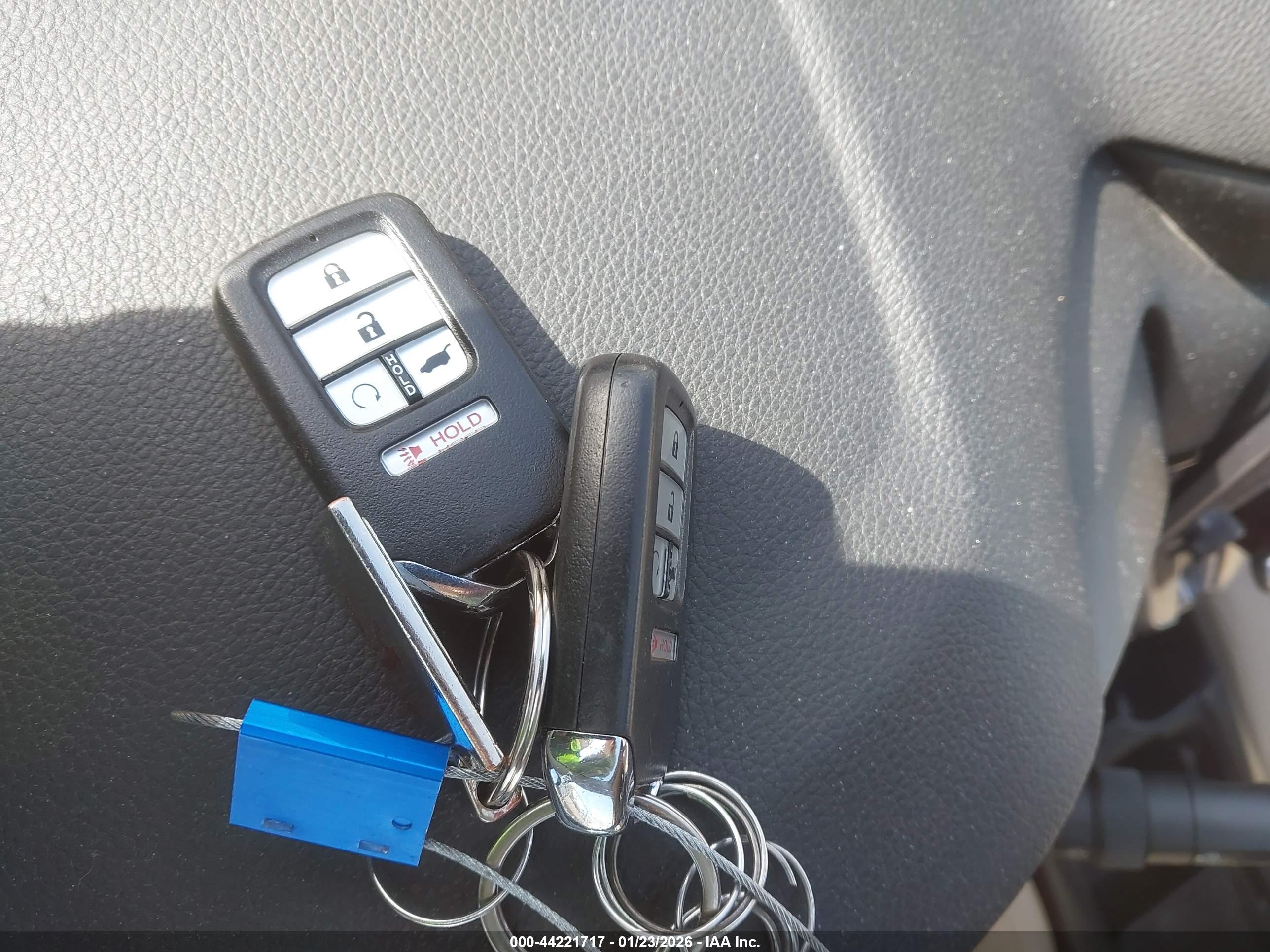 HONDA CR-V image 11