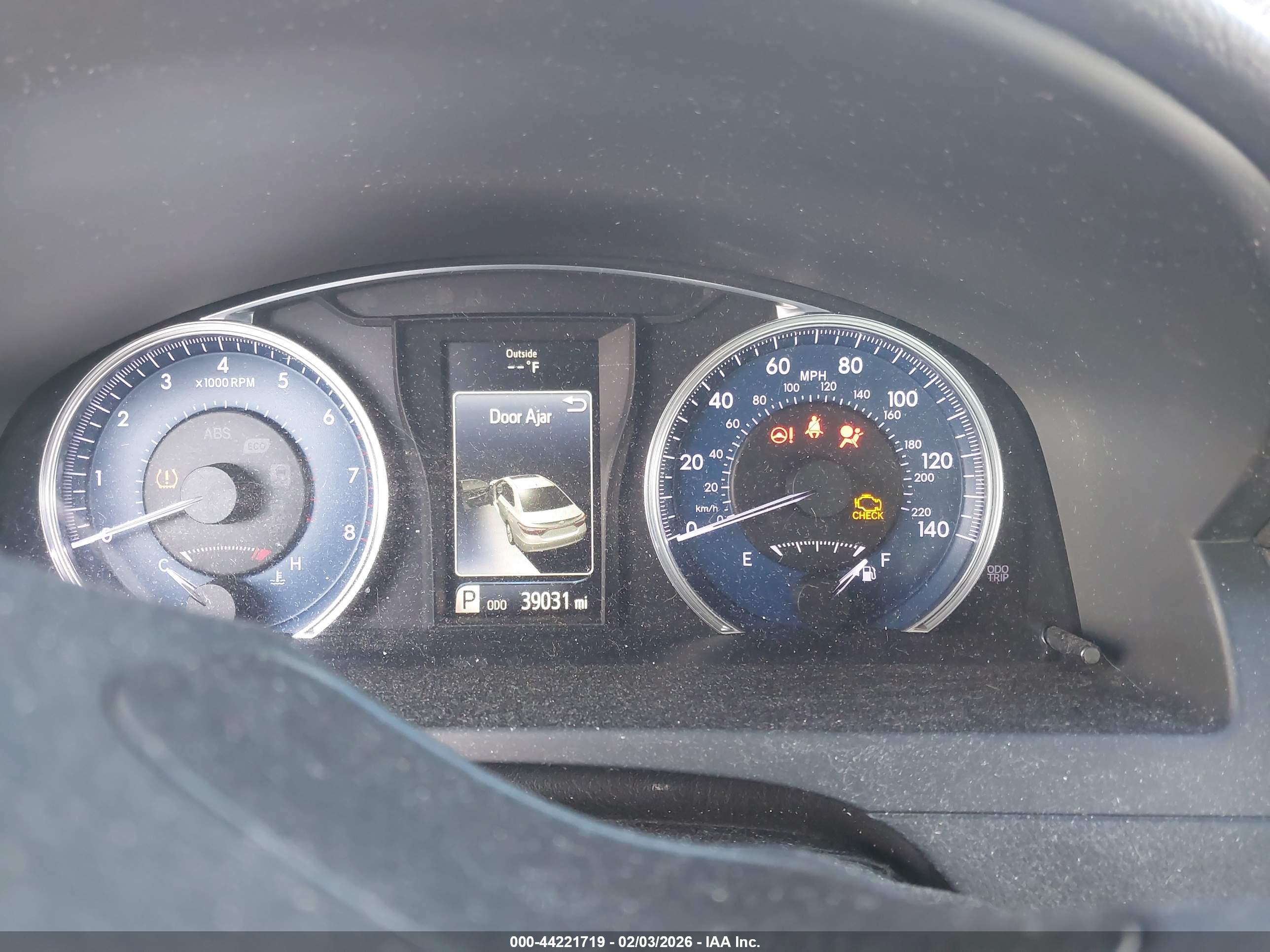 TOYOTA CAMRY image 7