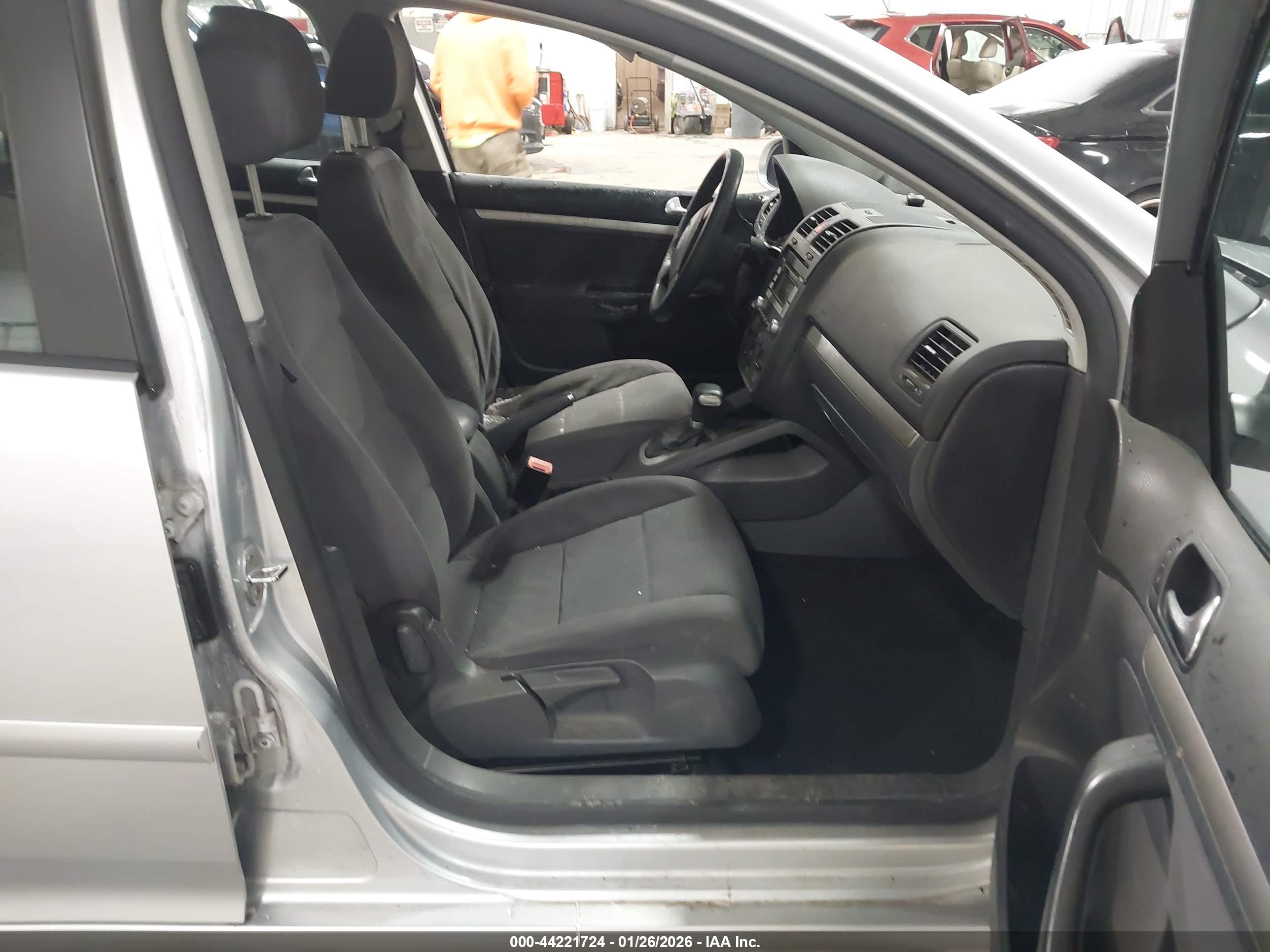 VOLKSWAGEN RABBIT image 5