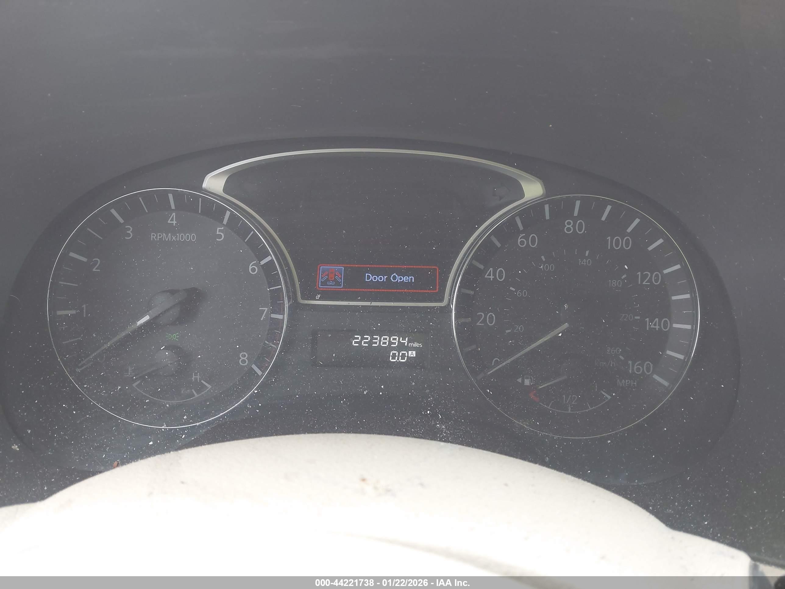 NISSAN PATHFINDER image 7