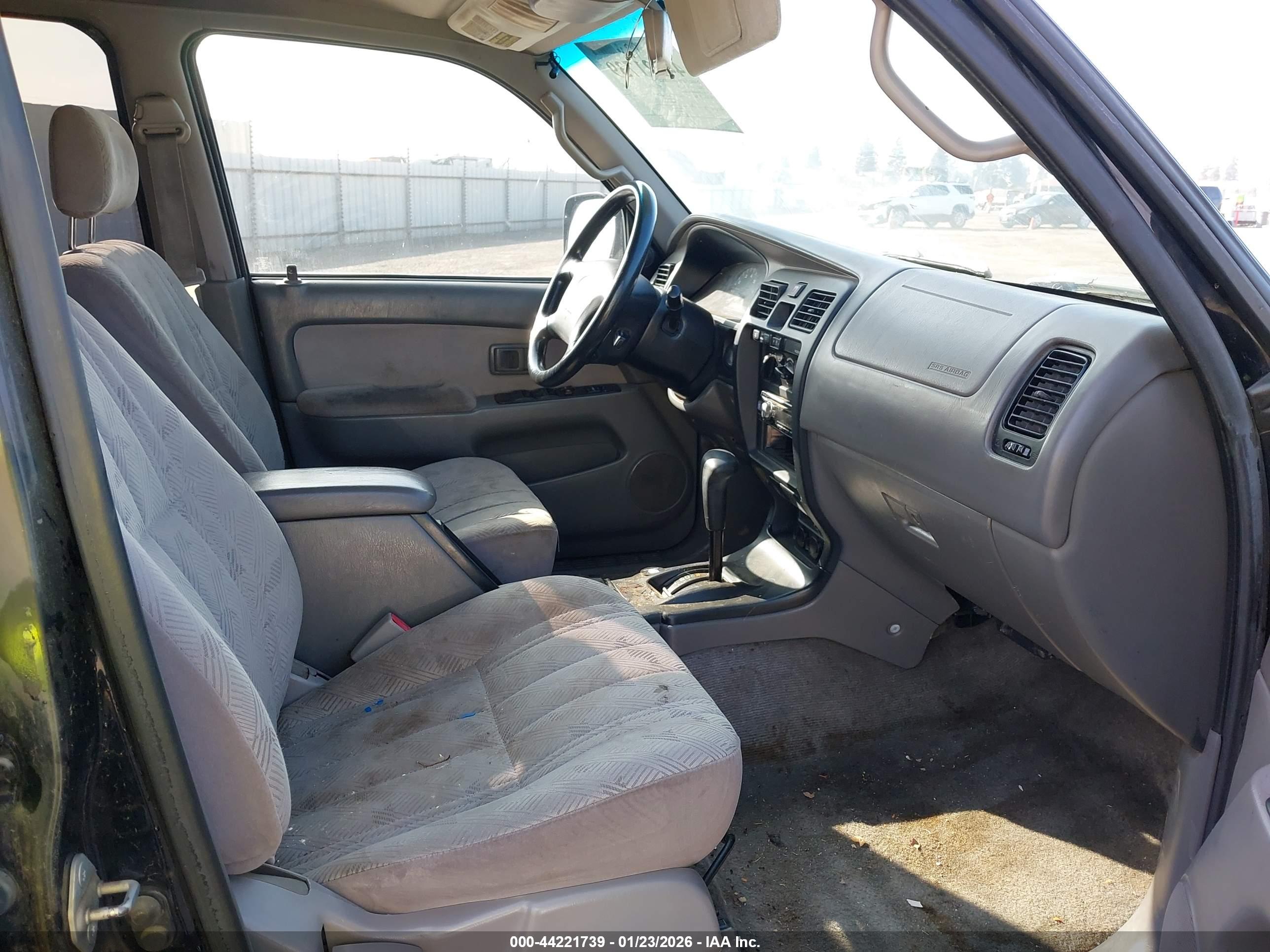 TOYOTA 4RUNNER image 5