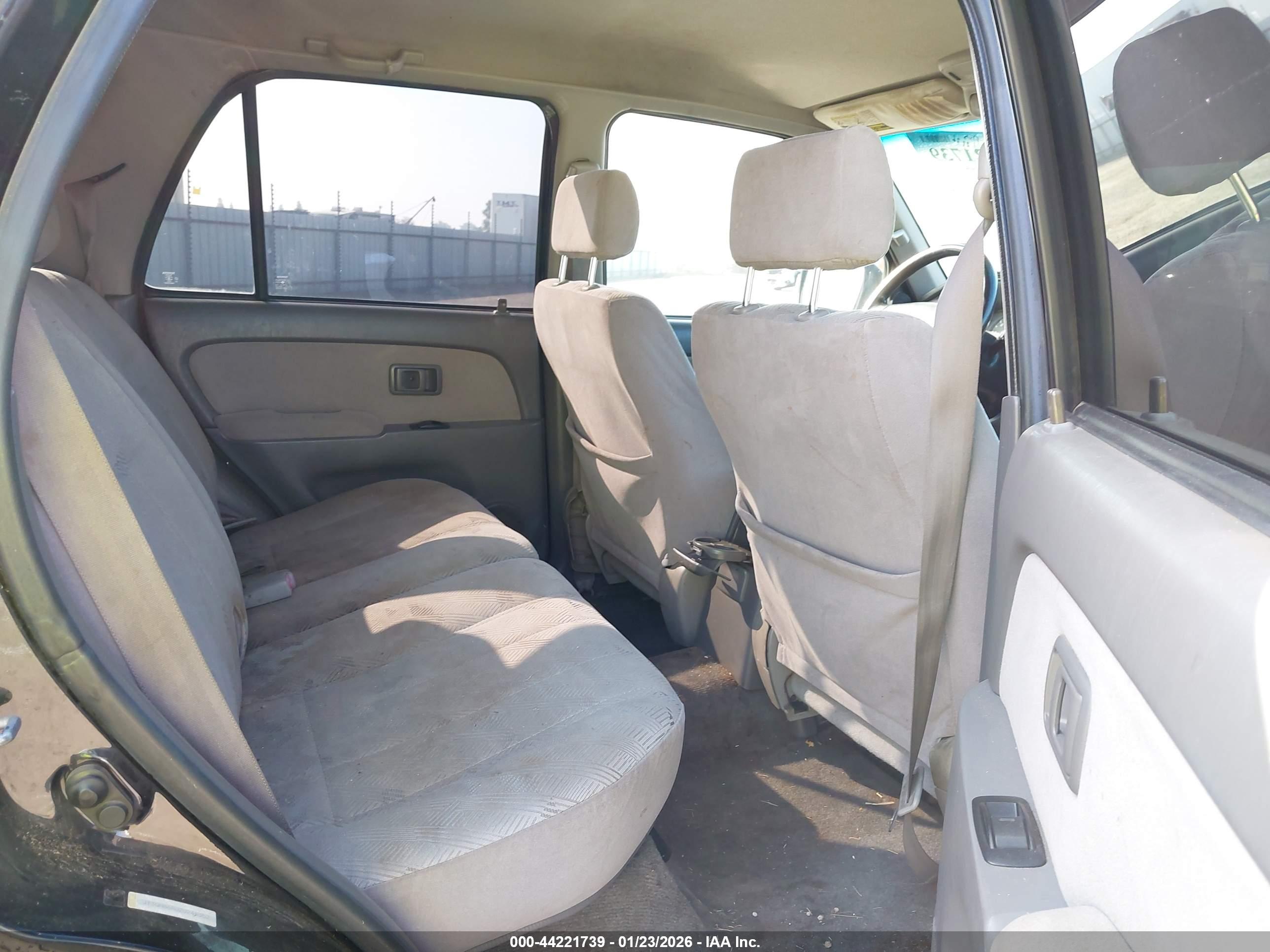 TOYOTA 4RUNNER image 8