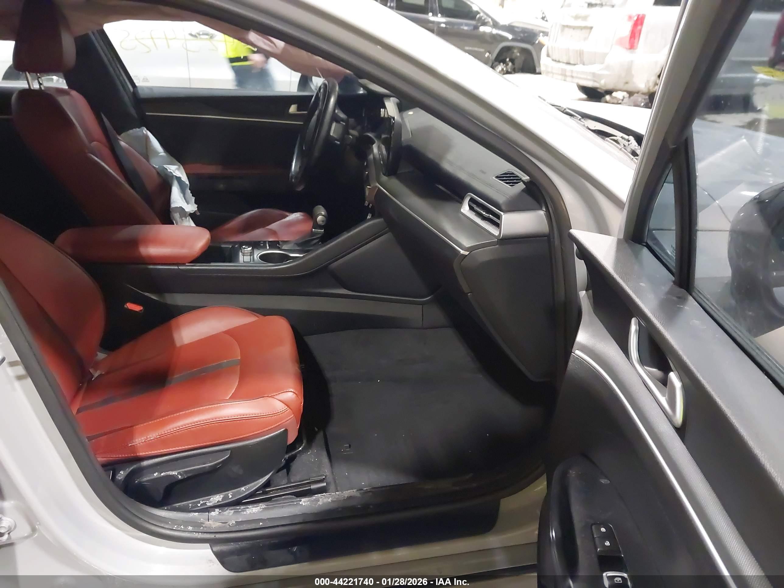 KIA K5 image 5