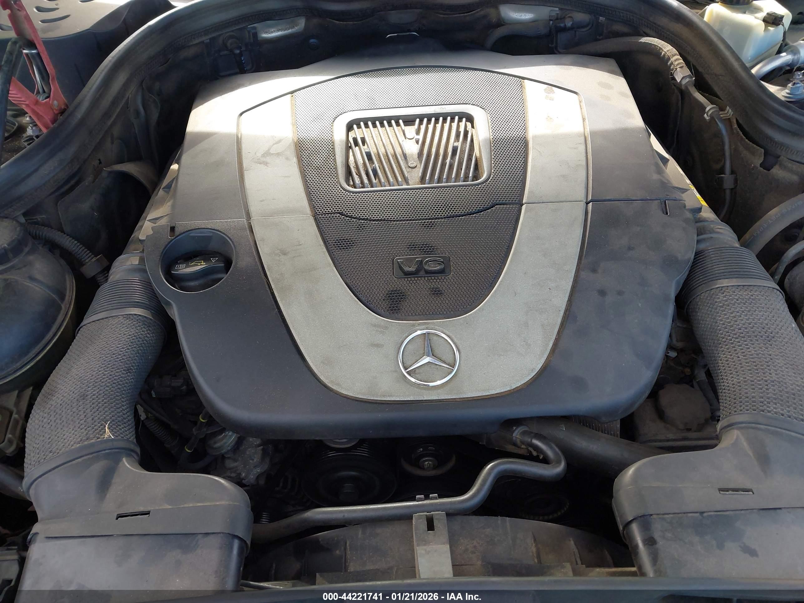 MERCEDES-BENZ E image 10