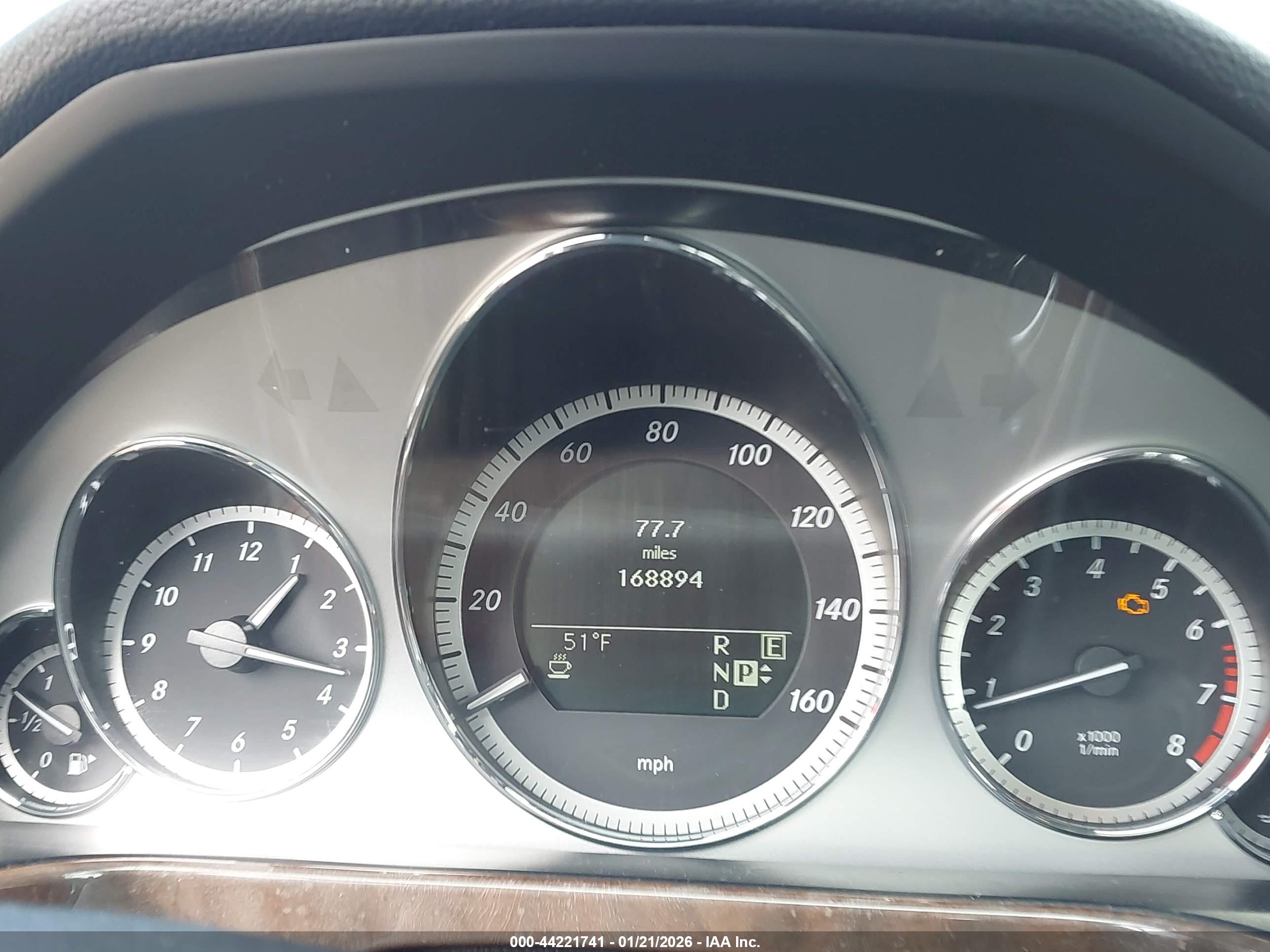 MERCEDES-BENZ E image 7
