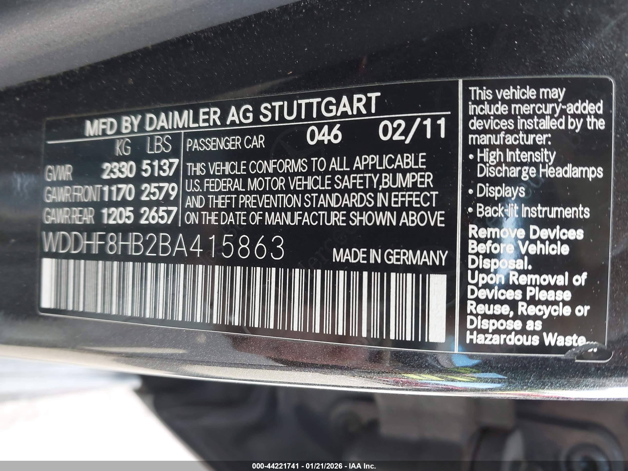 MERCEDES-BENZ E image 9