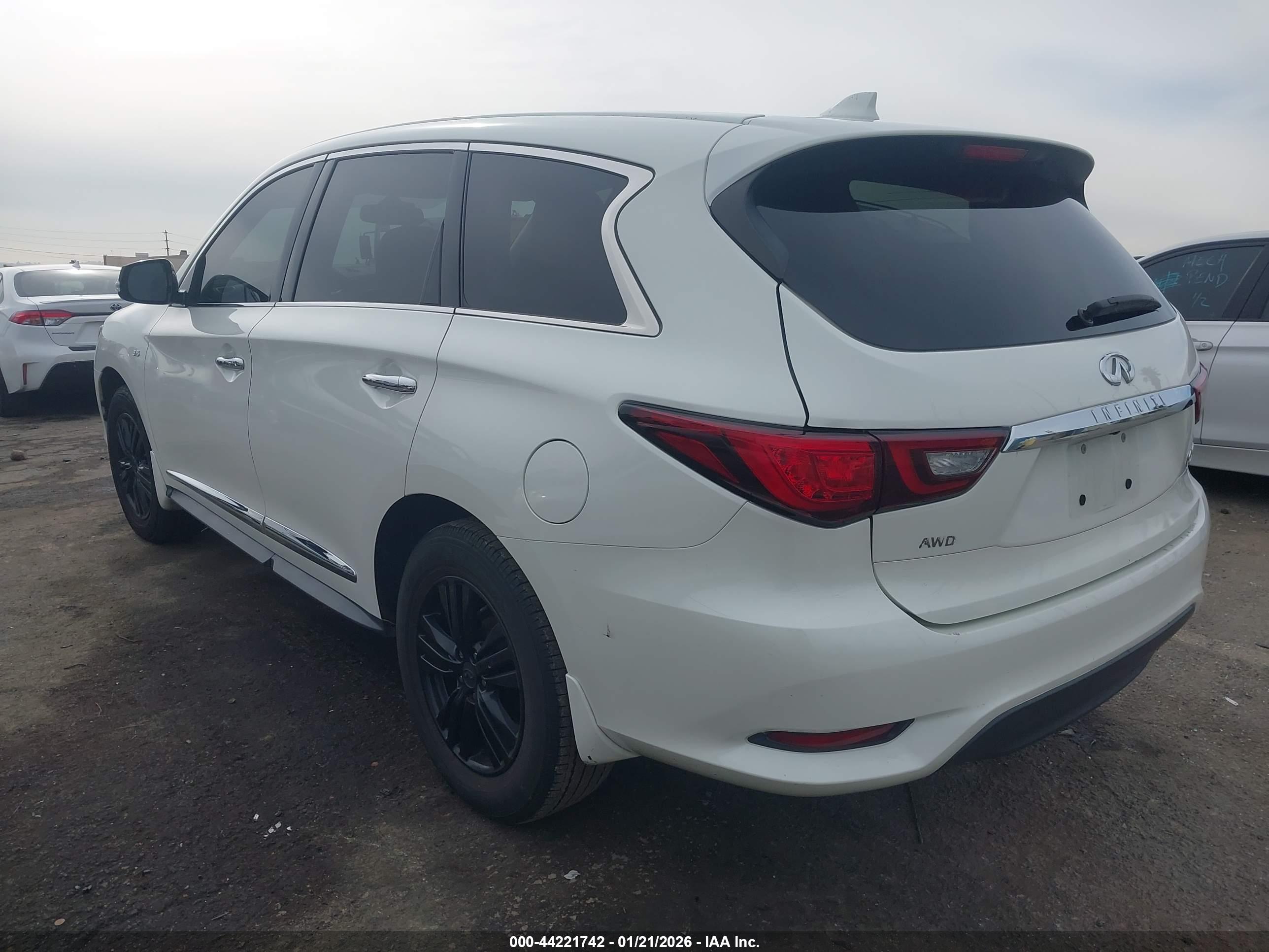 INFINITI QX60 image 3