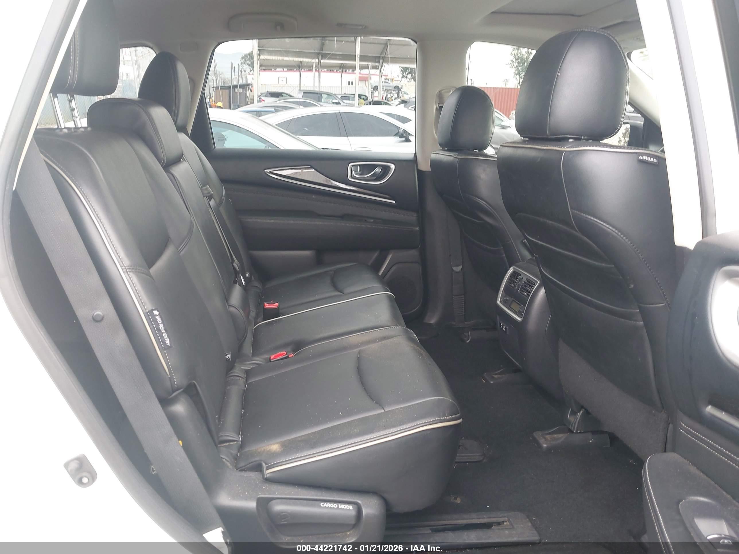 INFINITI QX60 image 8