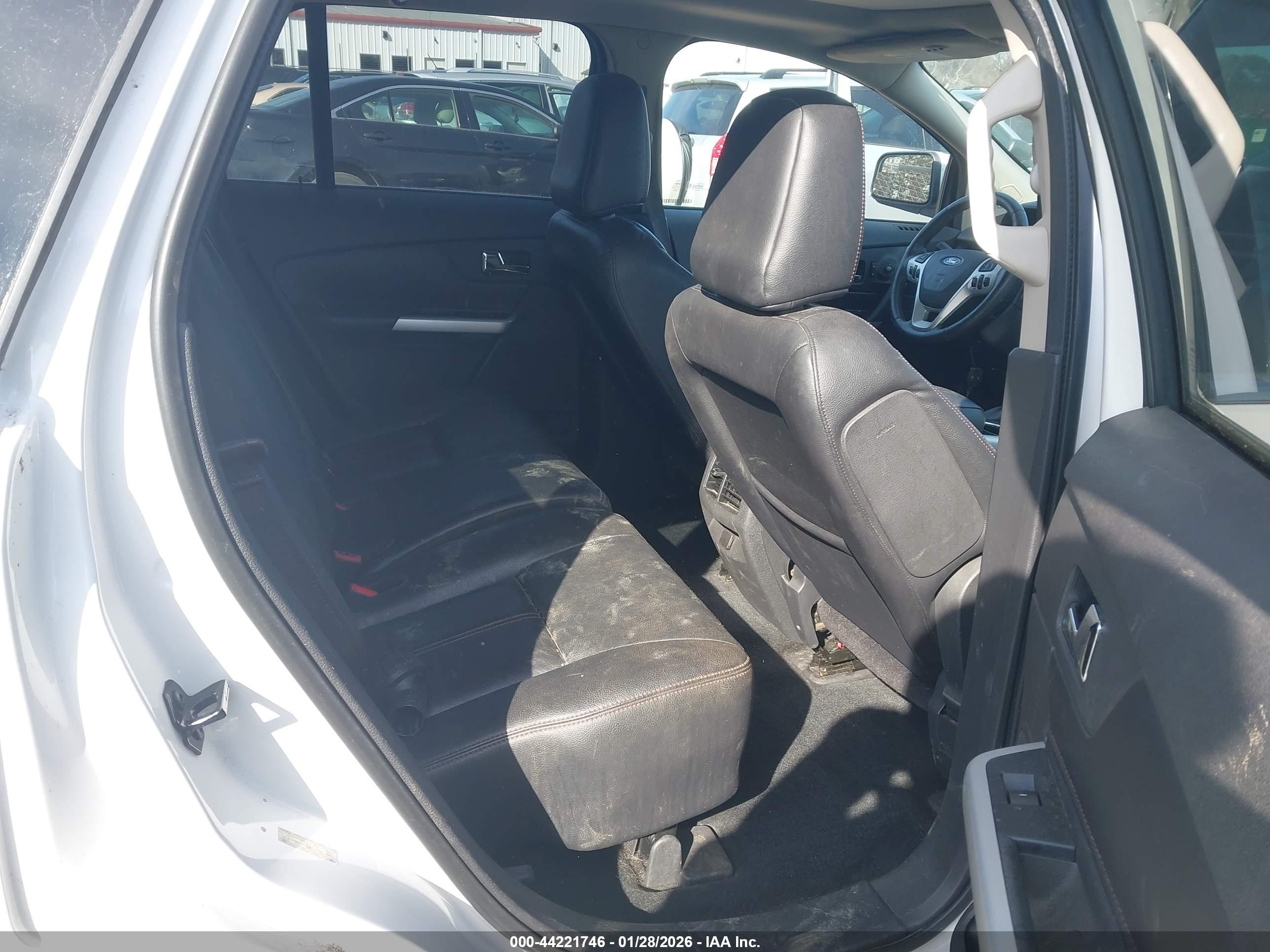 FORD EDGE image 8