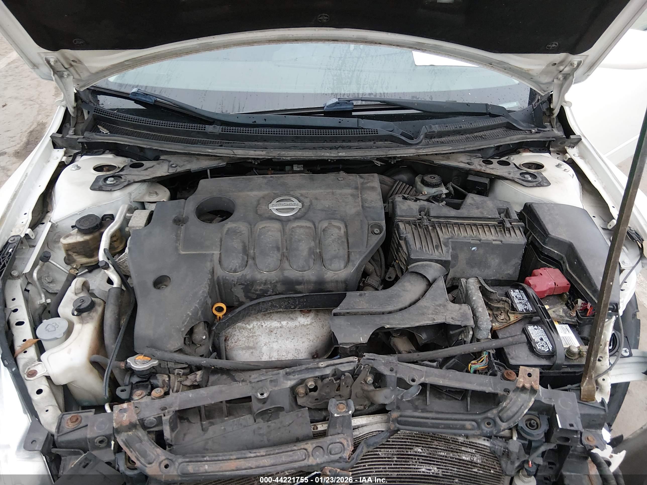 NISSAN ALTIMA image 10