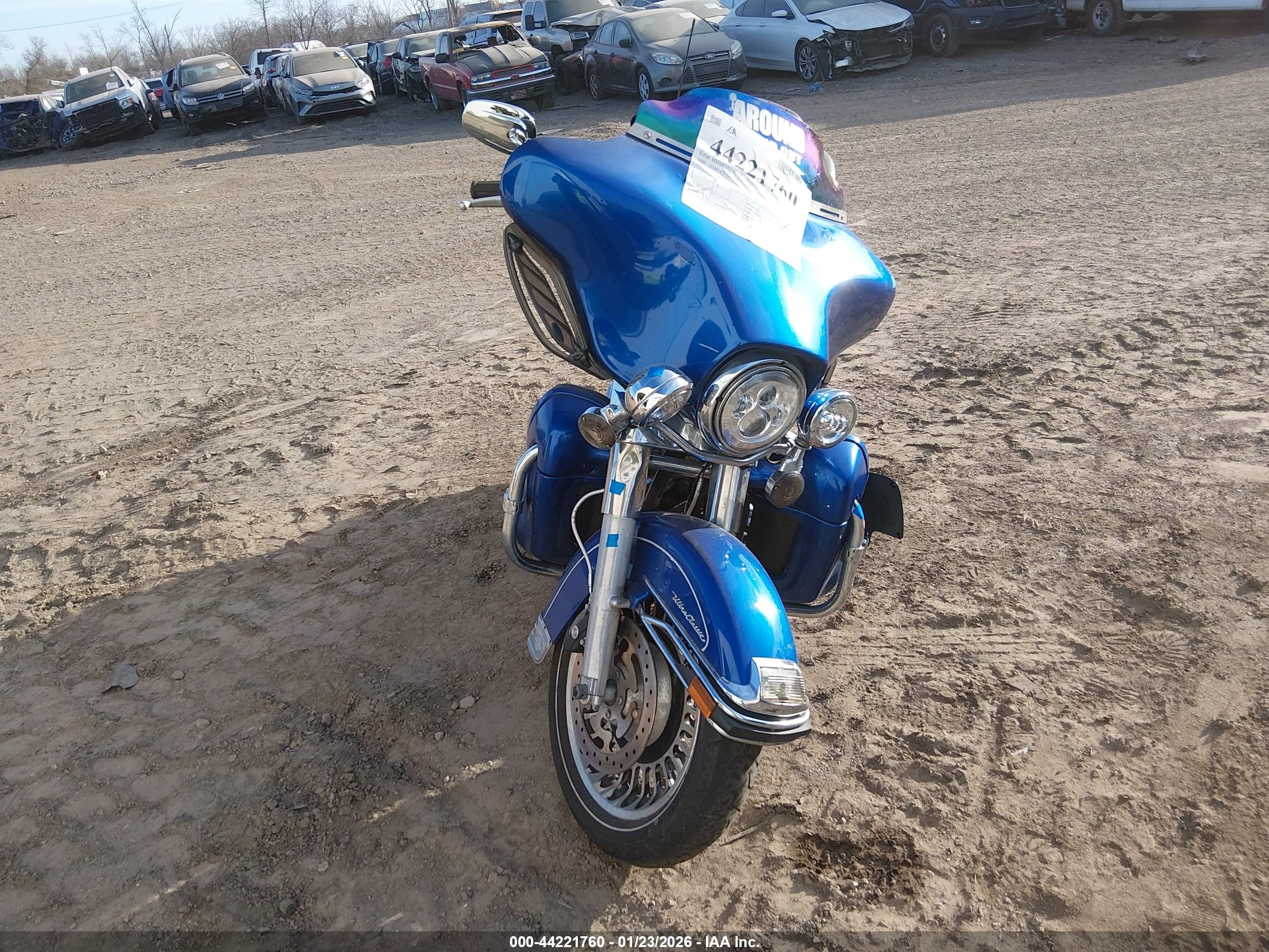 HARLEY-DAVIDSON FLHTCU image 5