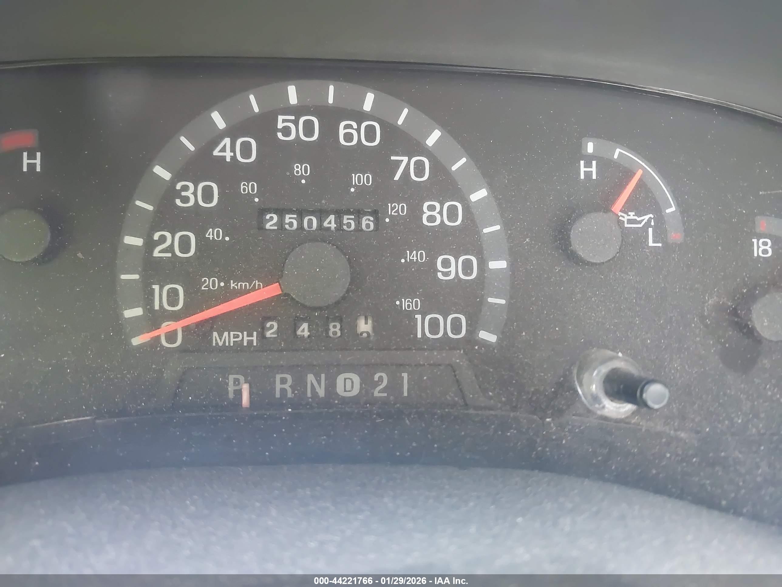 FORD E-350 image 6