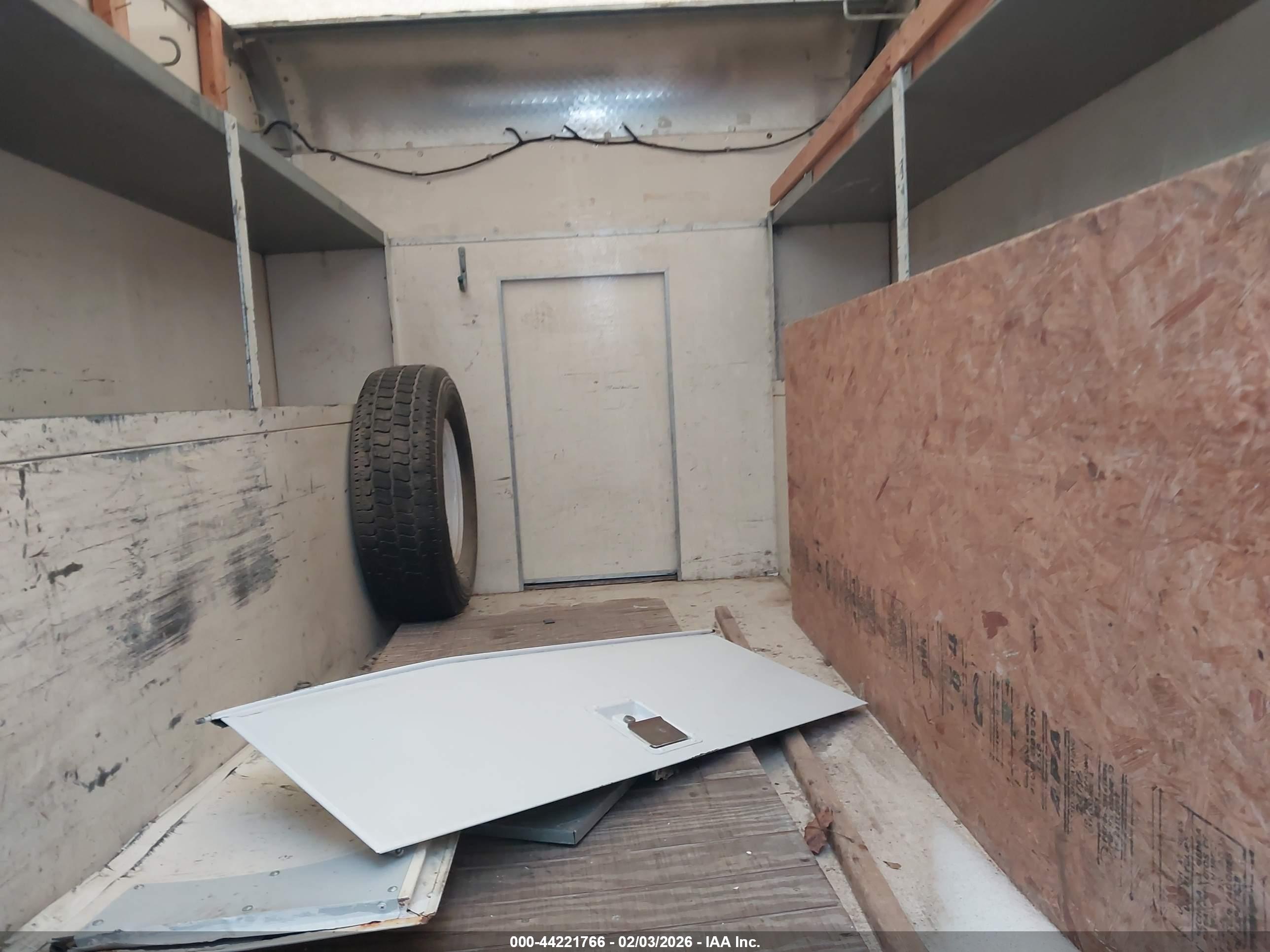 FORD E-350 image 7
