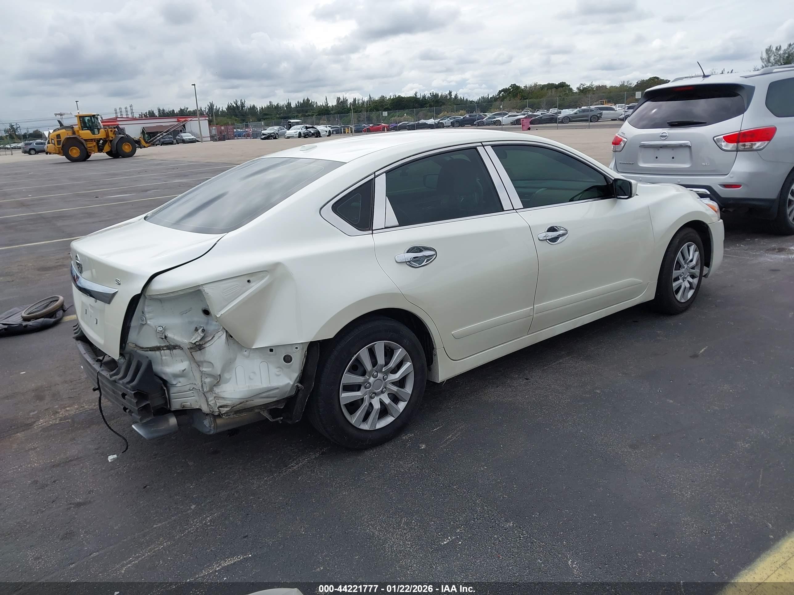 NISSAN ALTIMA image 4