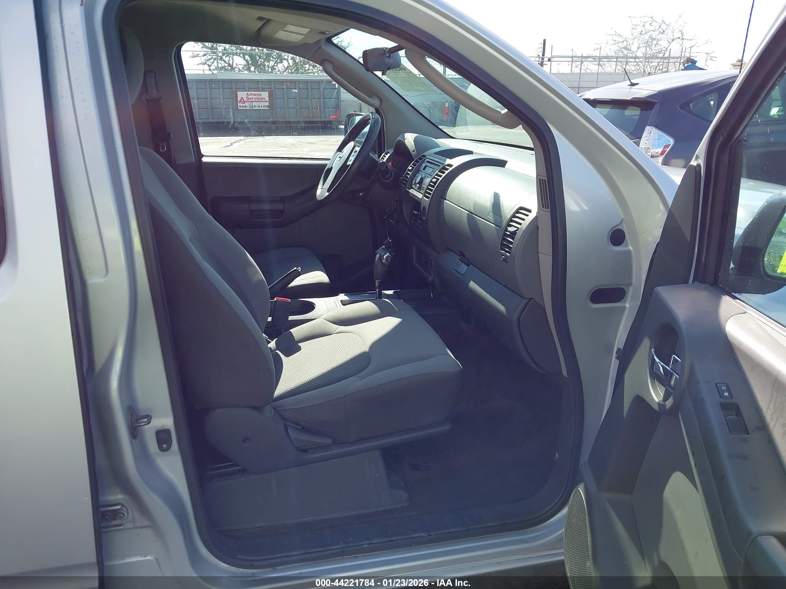 NISSAN XTERRA image 5