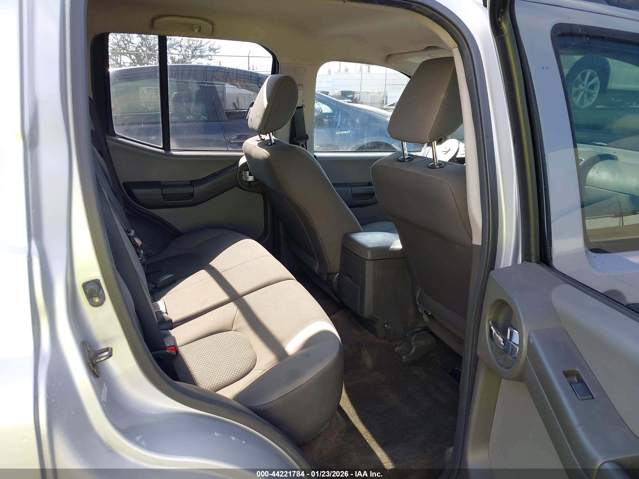 NISSAN XTERRA image 8