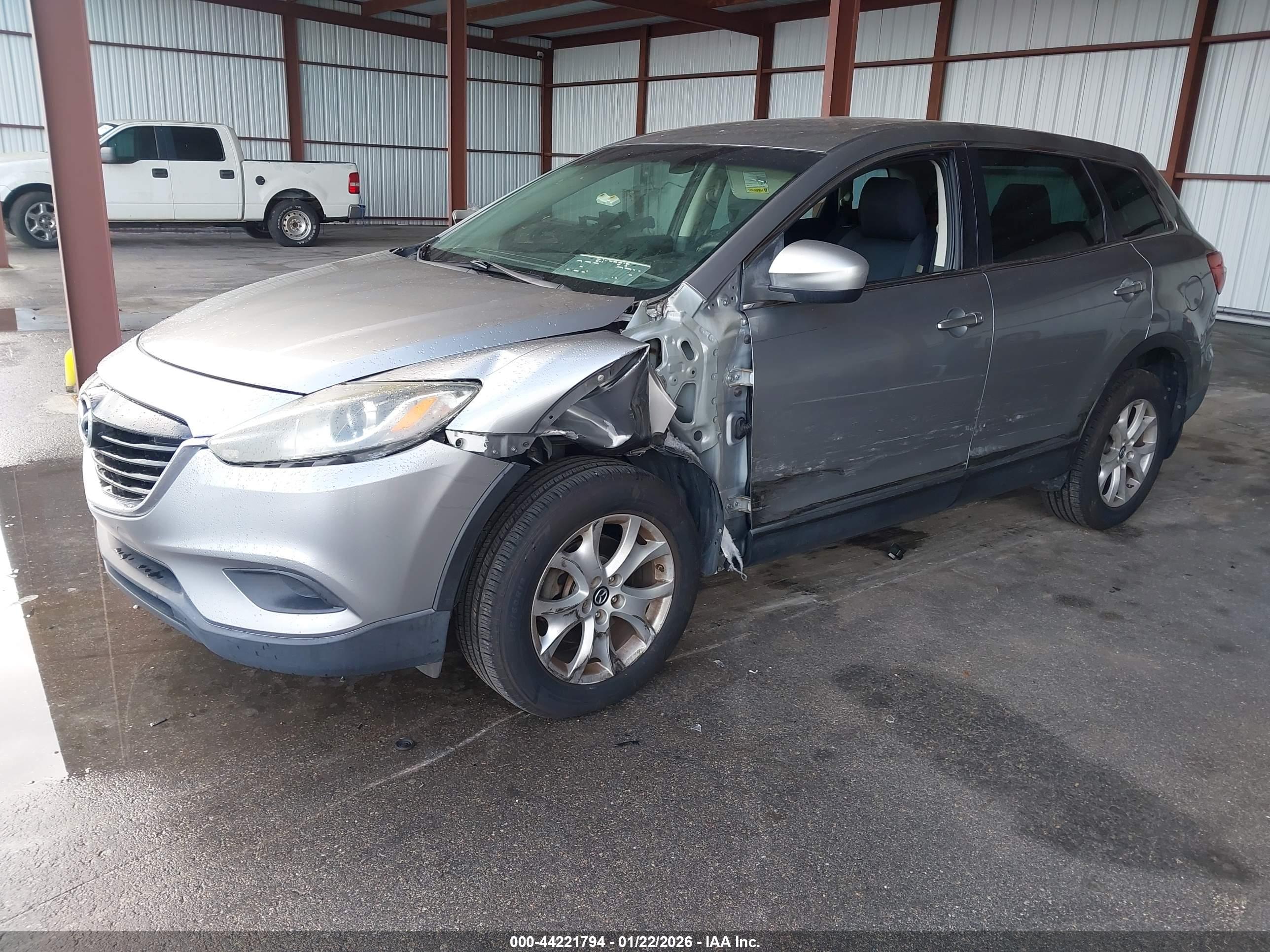 MAZDA CX-9 image 2