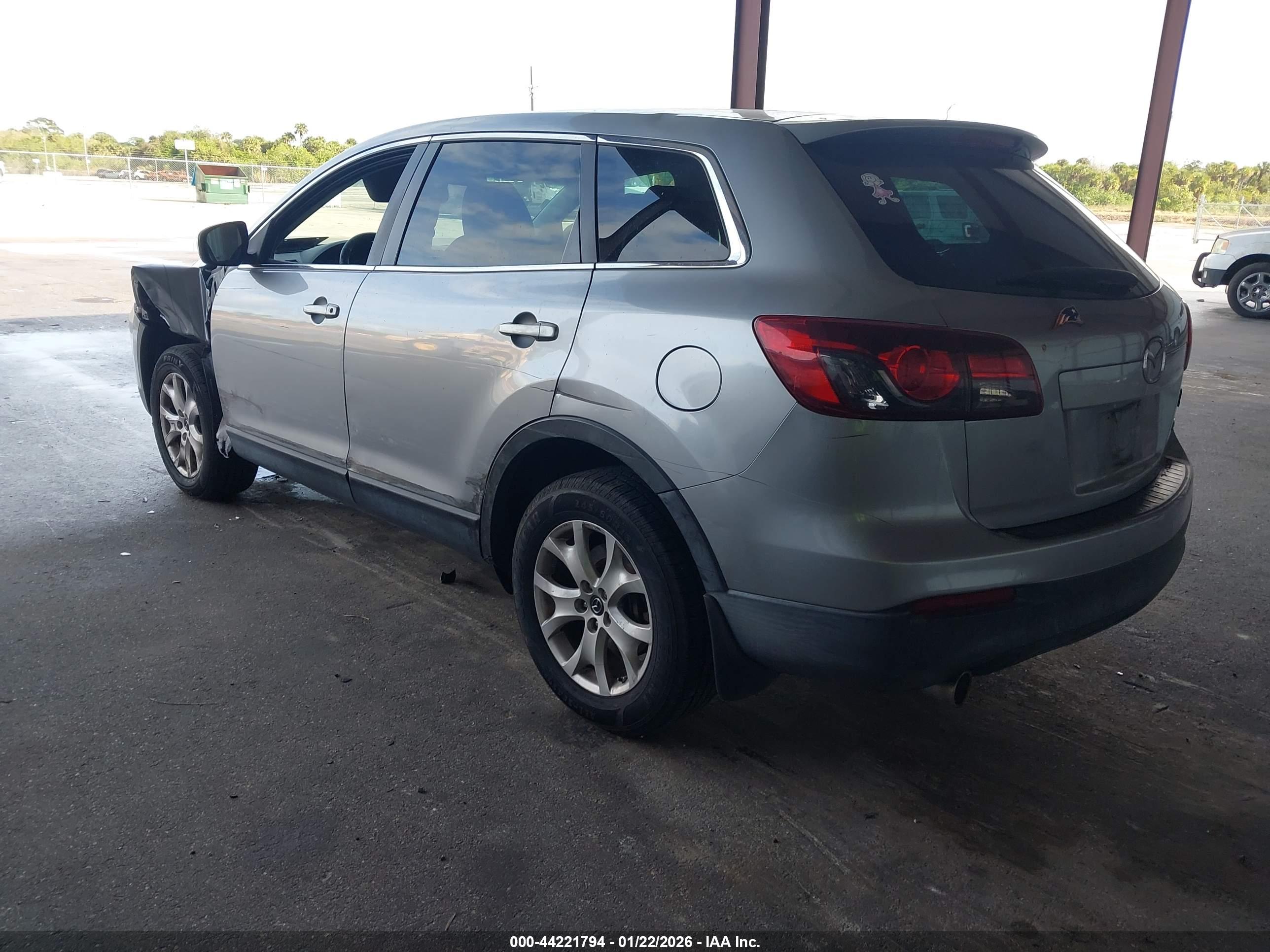 MAZDA CX-9 image 3