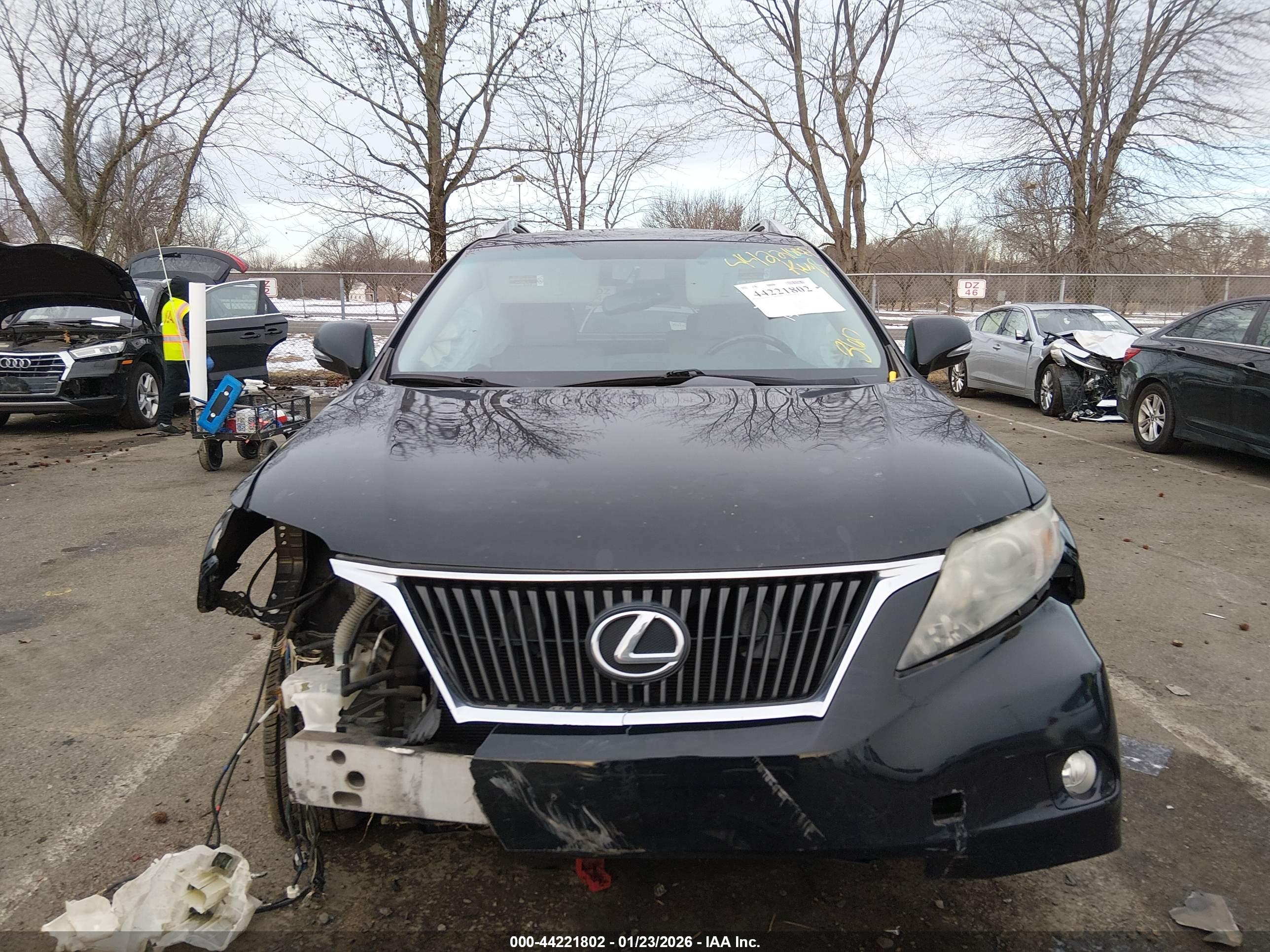 LEXUS RX image 6
