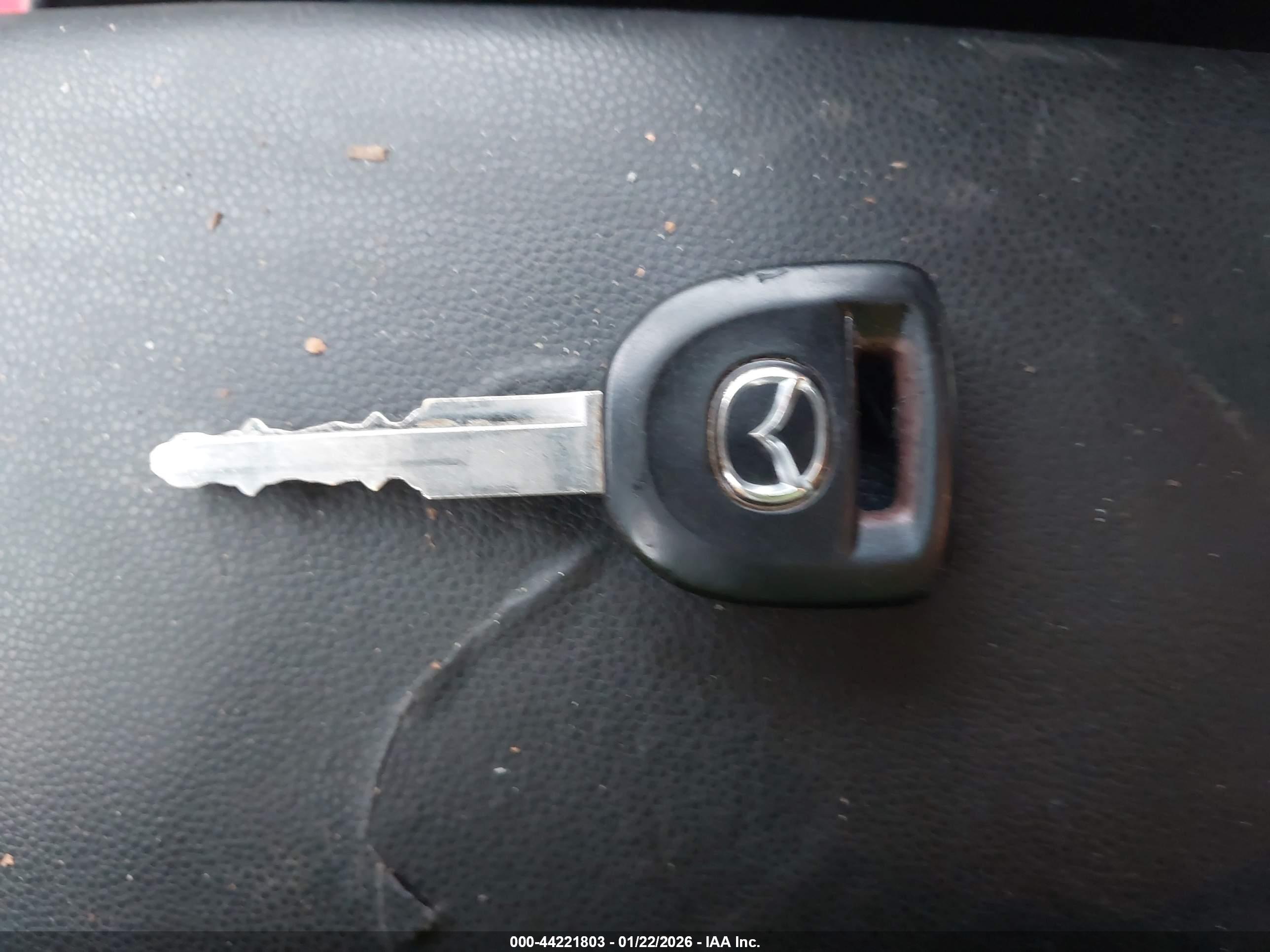 MAZDA MAZDA3 image 11