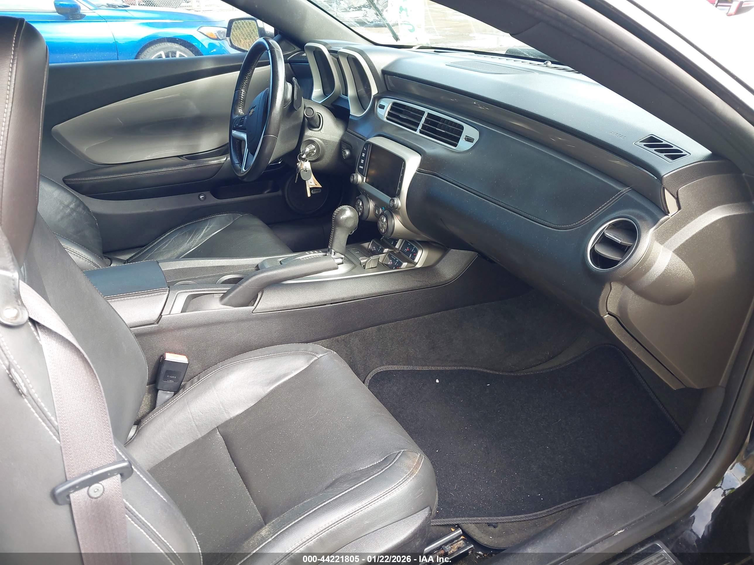 CHEVROLET CAMARO image 5