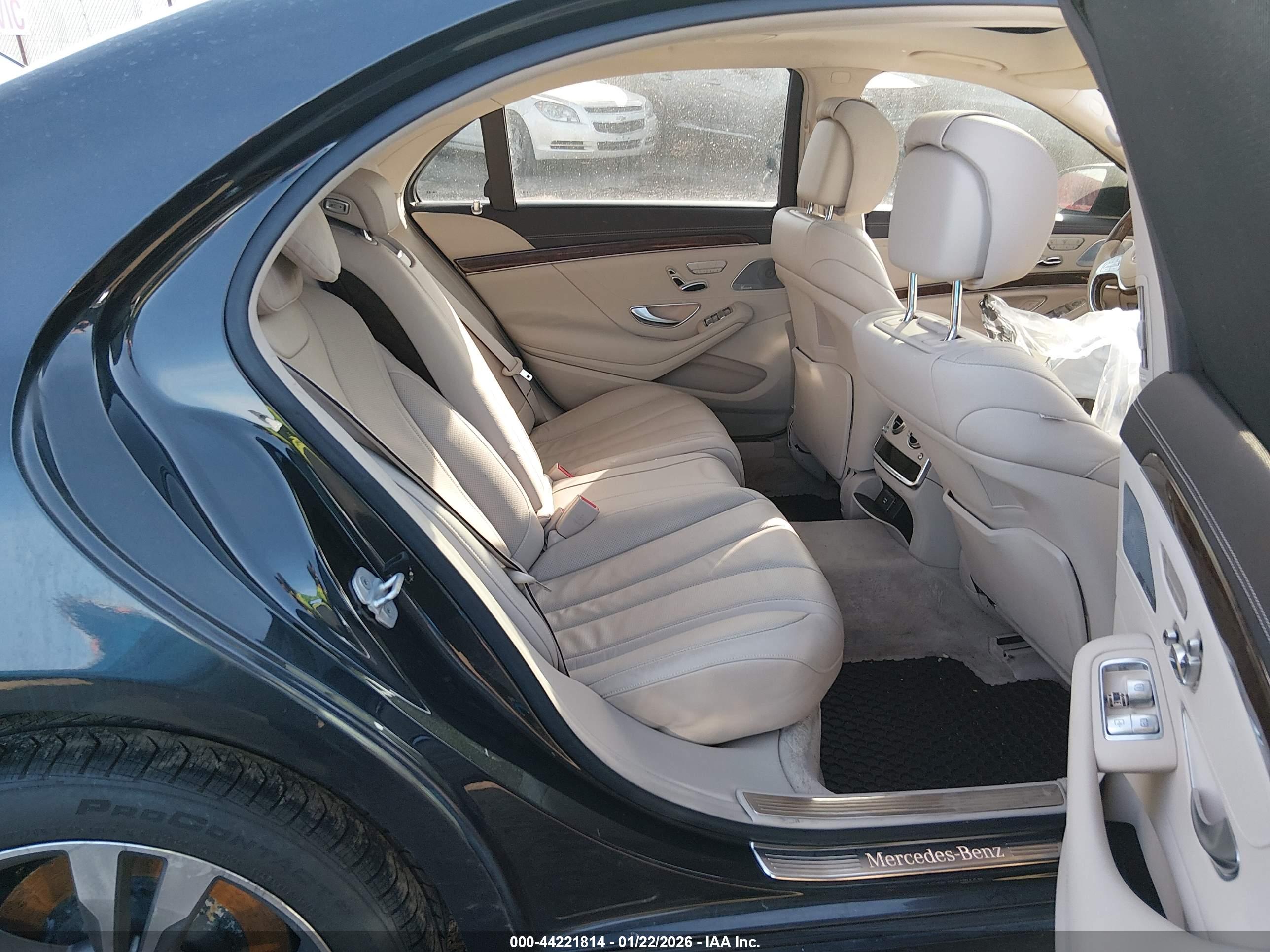 MERCEDES-BENZ S image 8