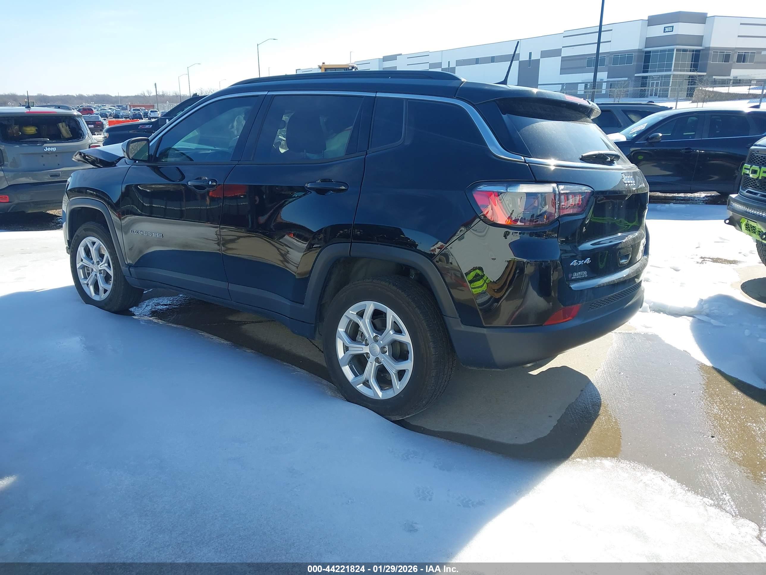 JEEP COMPASS image 3