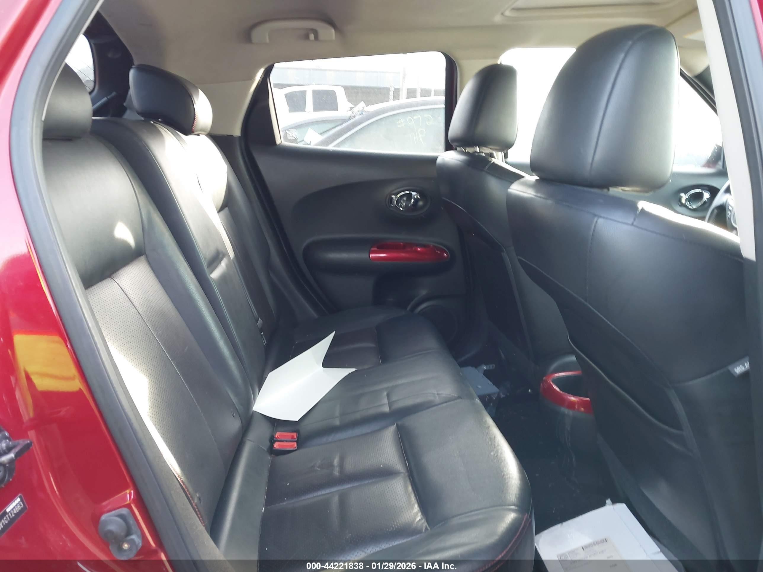 NISSAN JUKE image 8