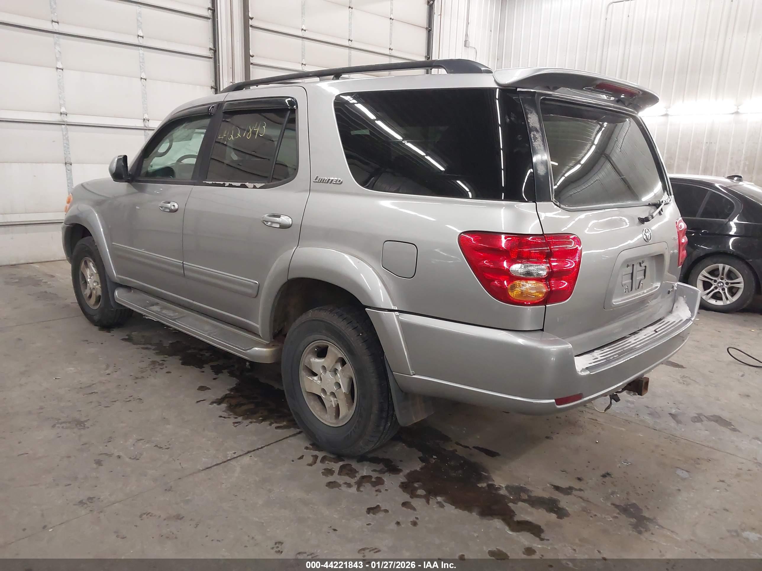 TOYOTA SEQUOIA image 3