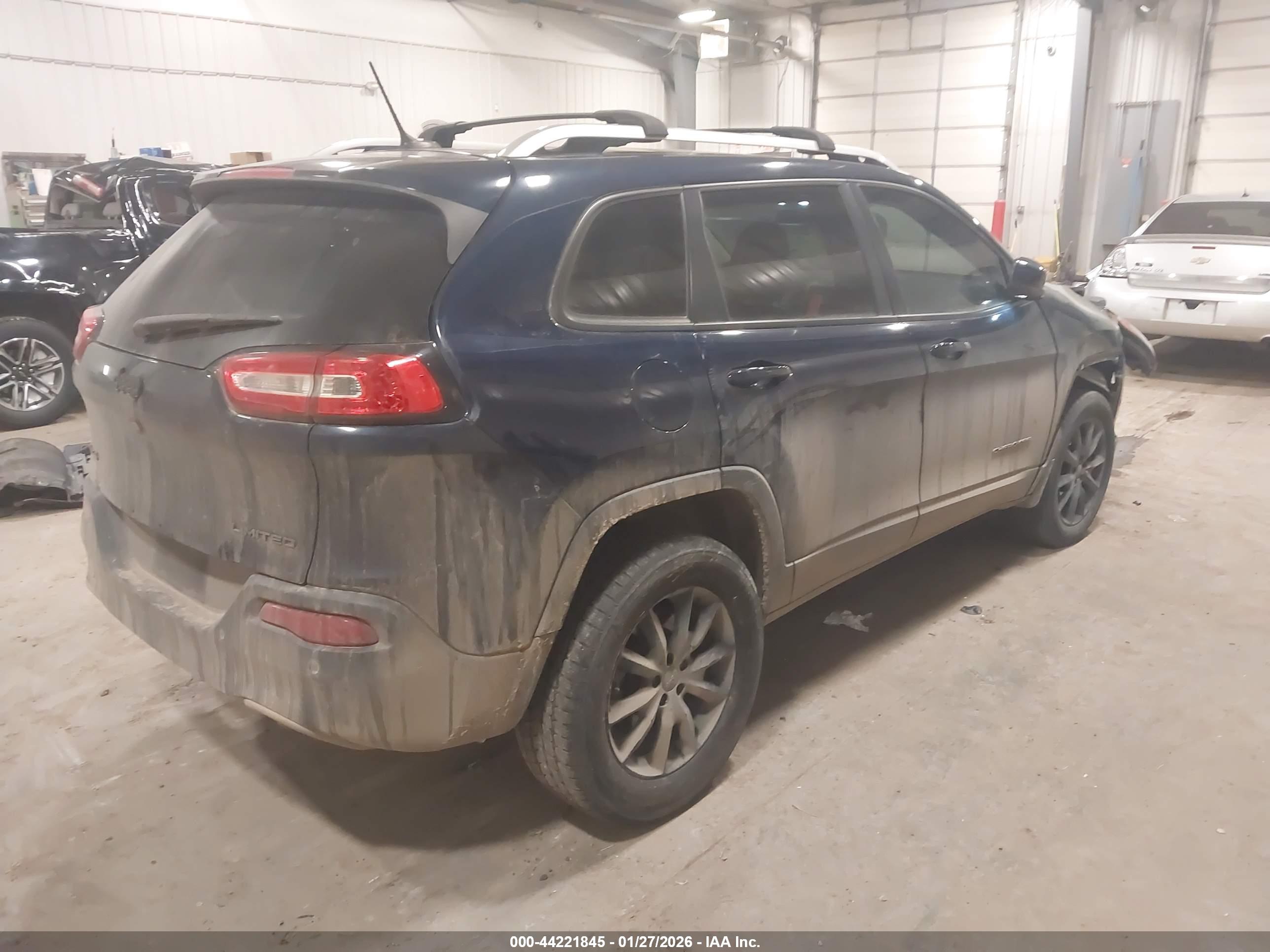 JEEP CHEROKEE image 4
