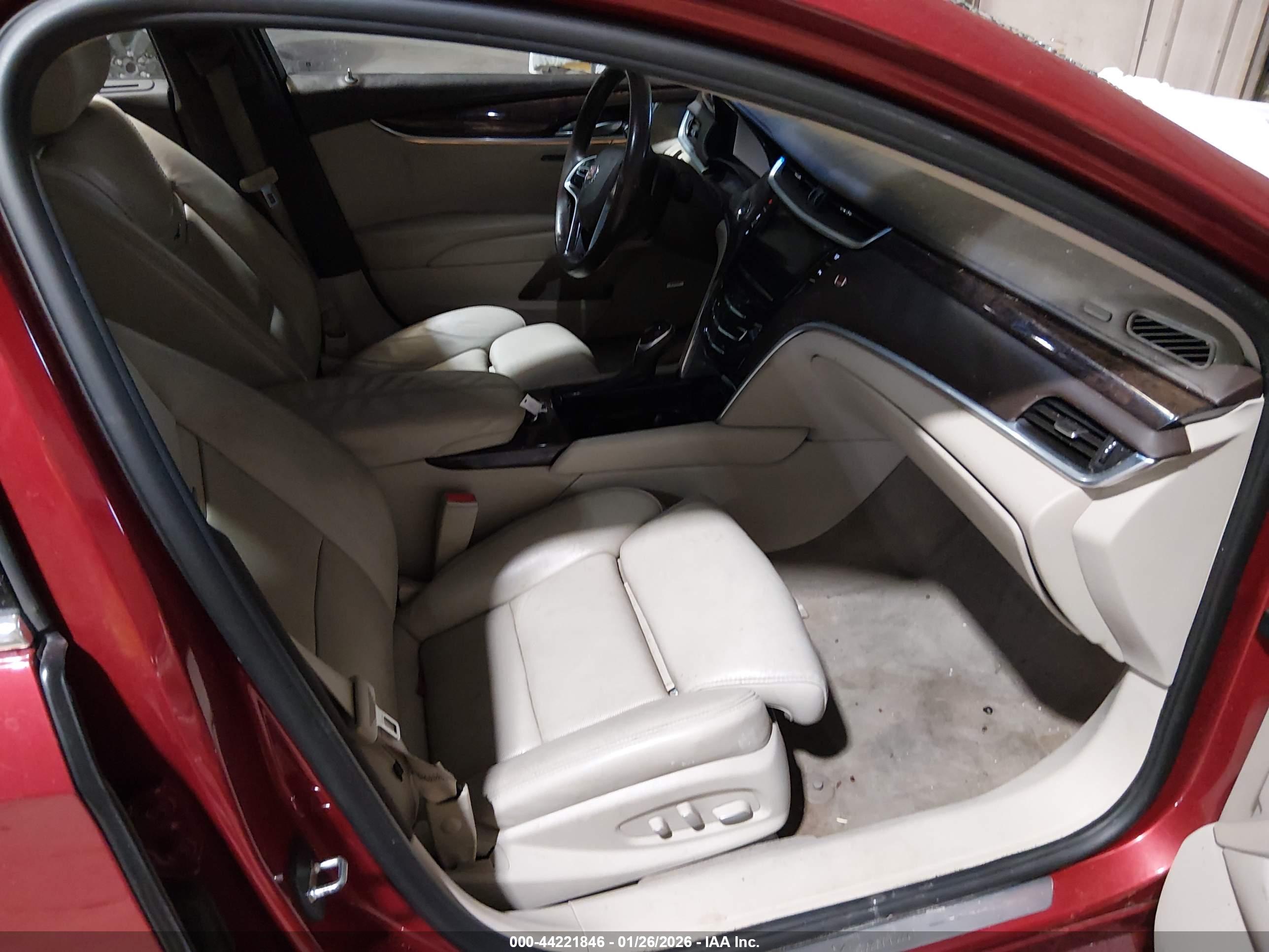 CADILLAC XTS image 5