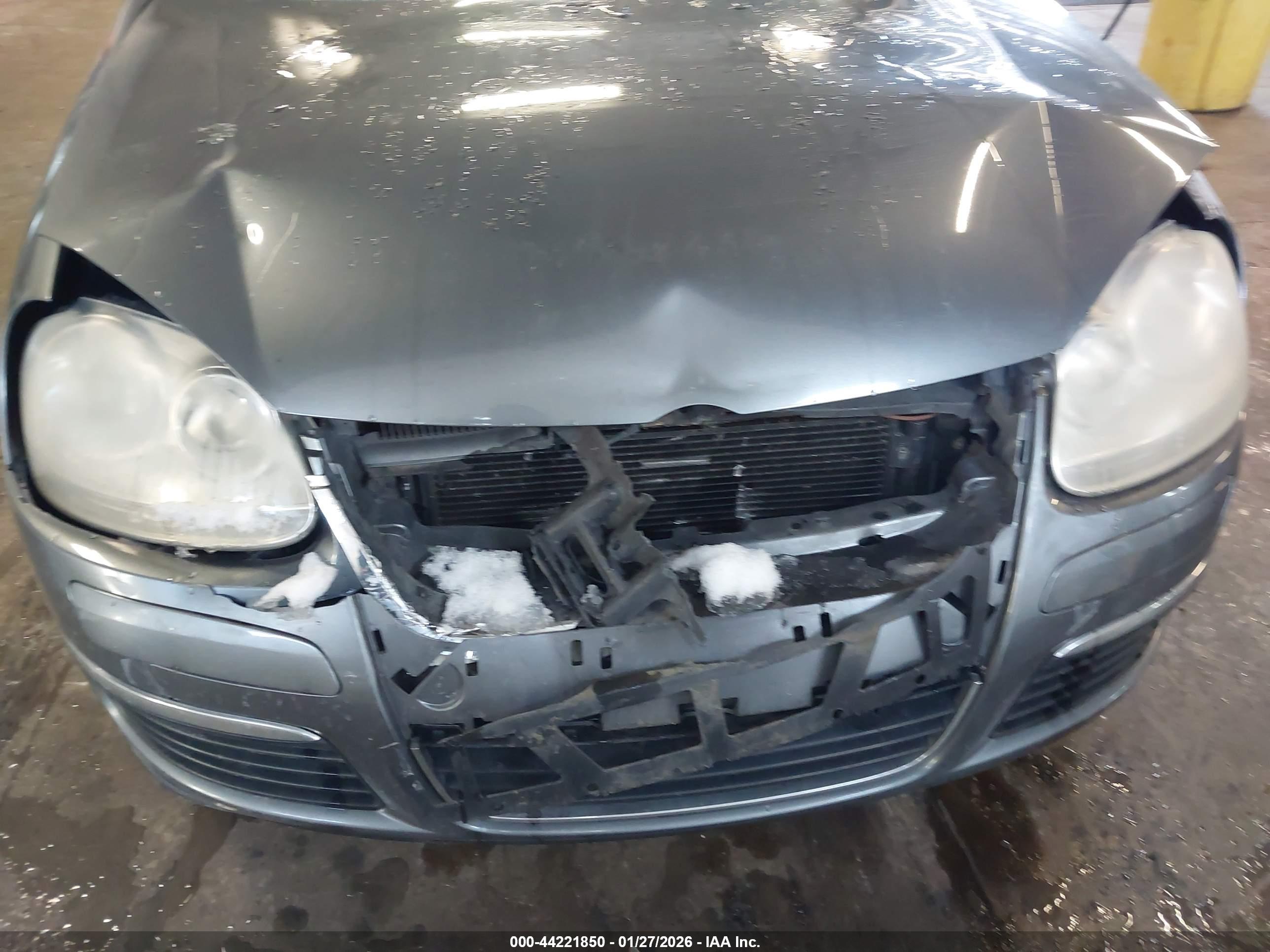 VOLKSWAGEN JETTA image 6
