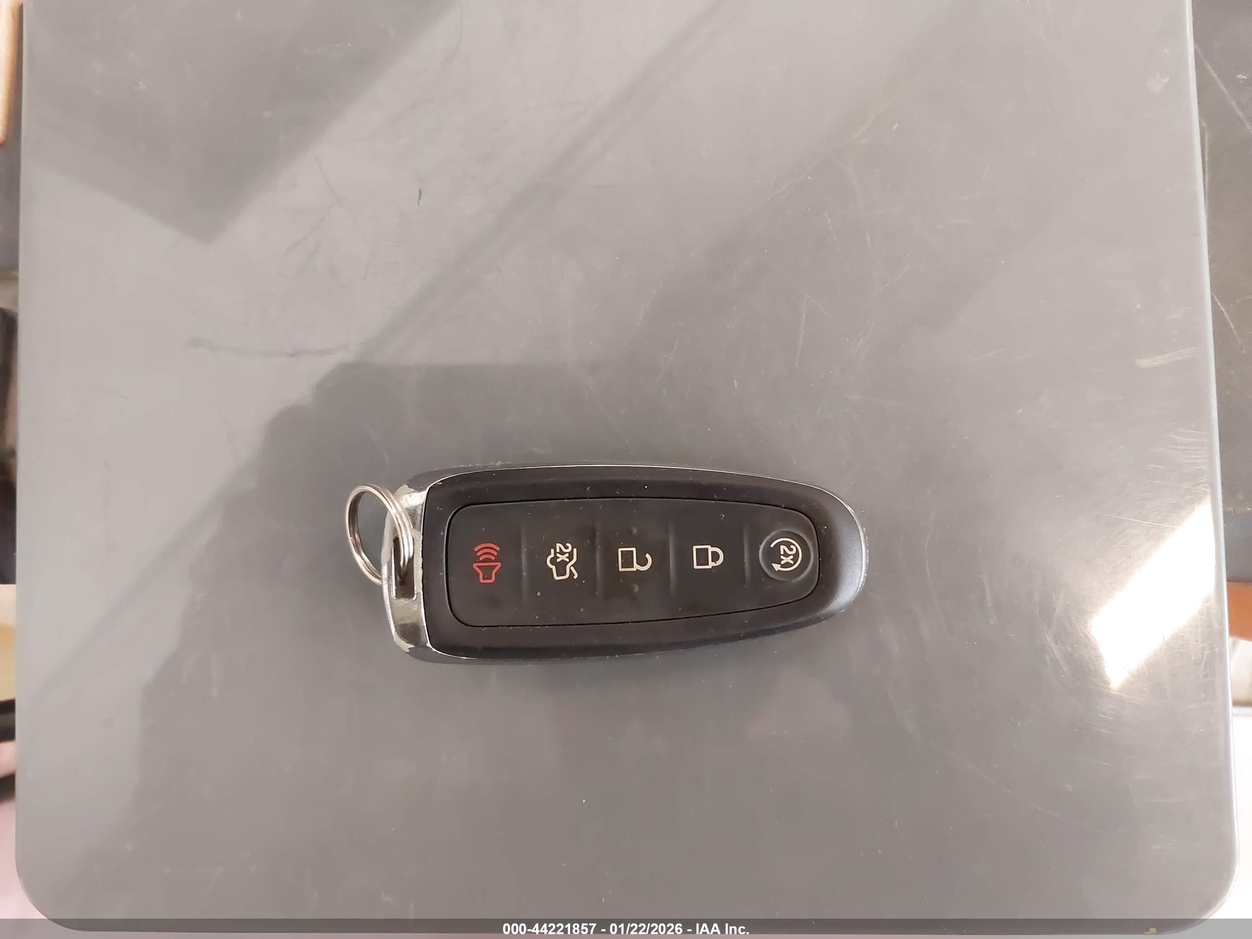FORD ESCAPE image 11