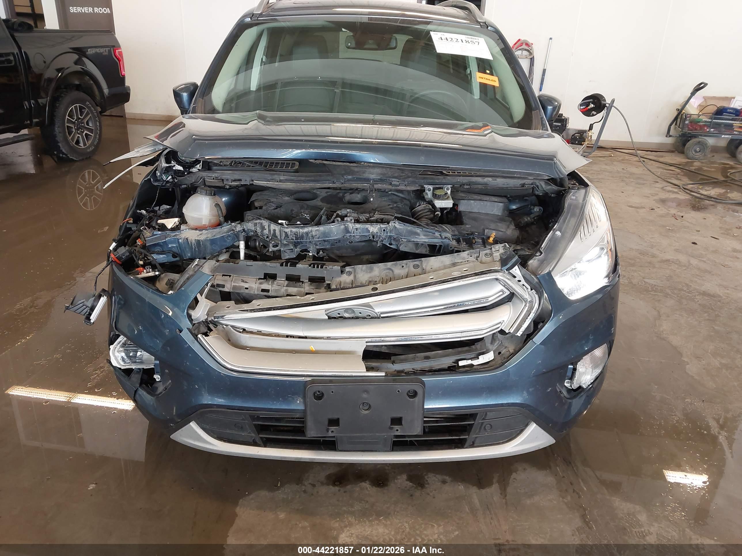 FORD ESCAPE image 6