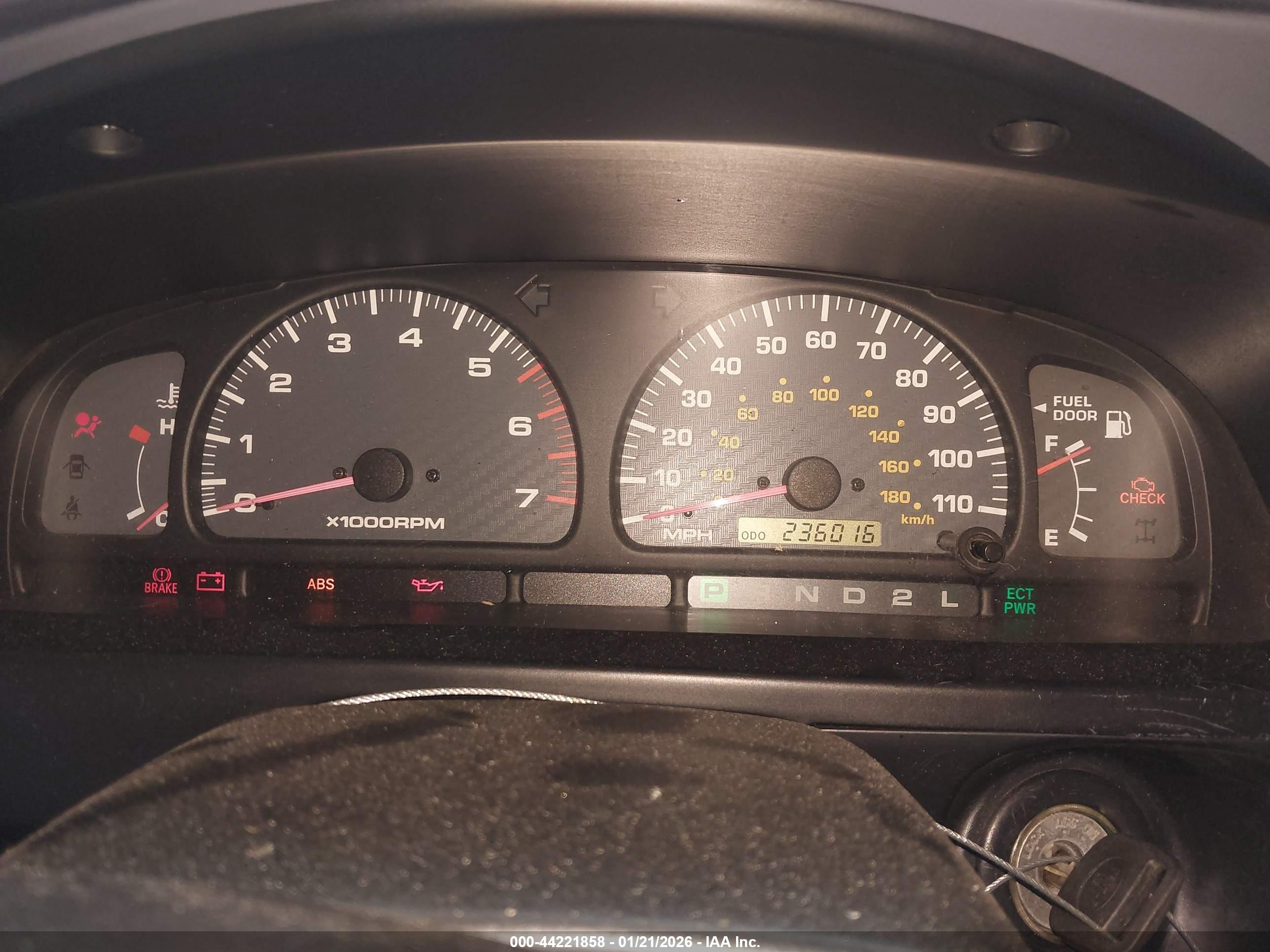 TOYOTA 4RUNNER image 7