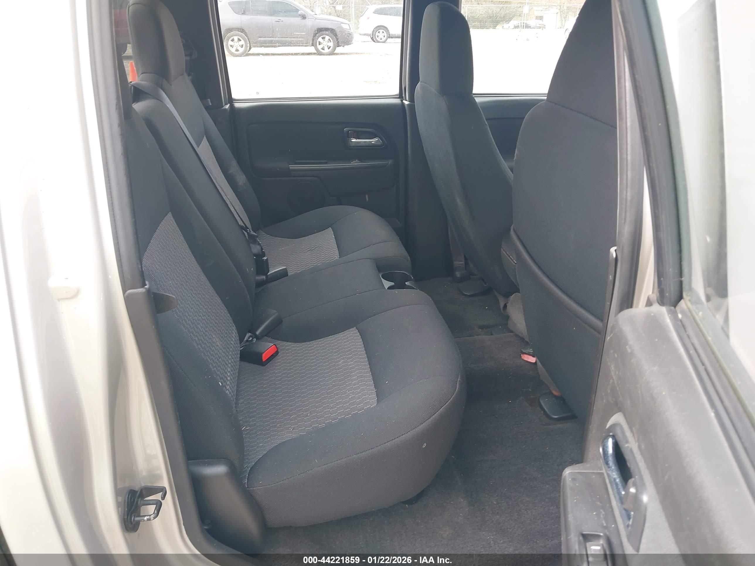 GMC CANYON image 8
