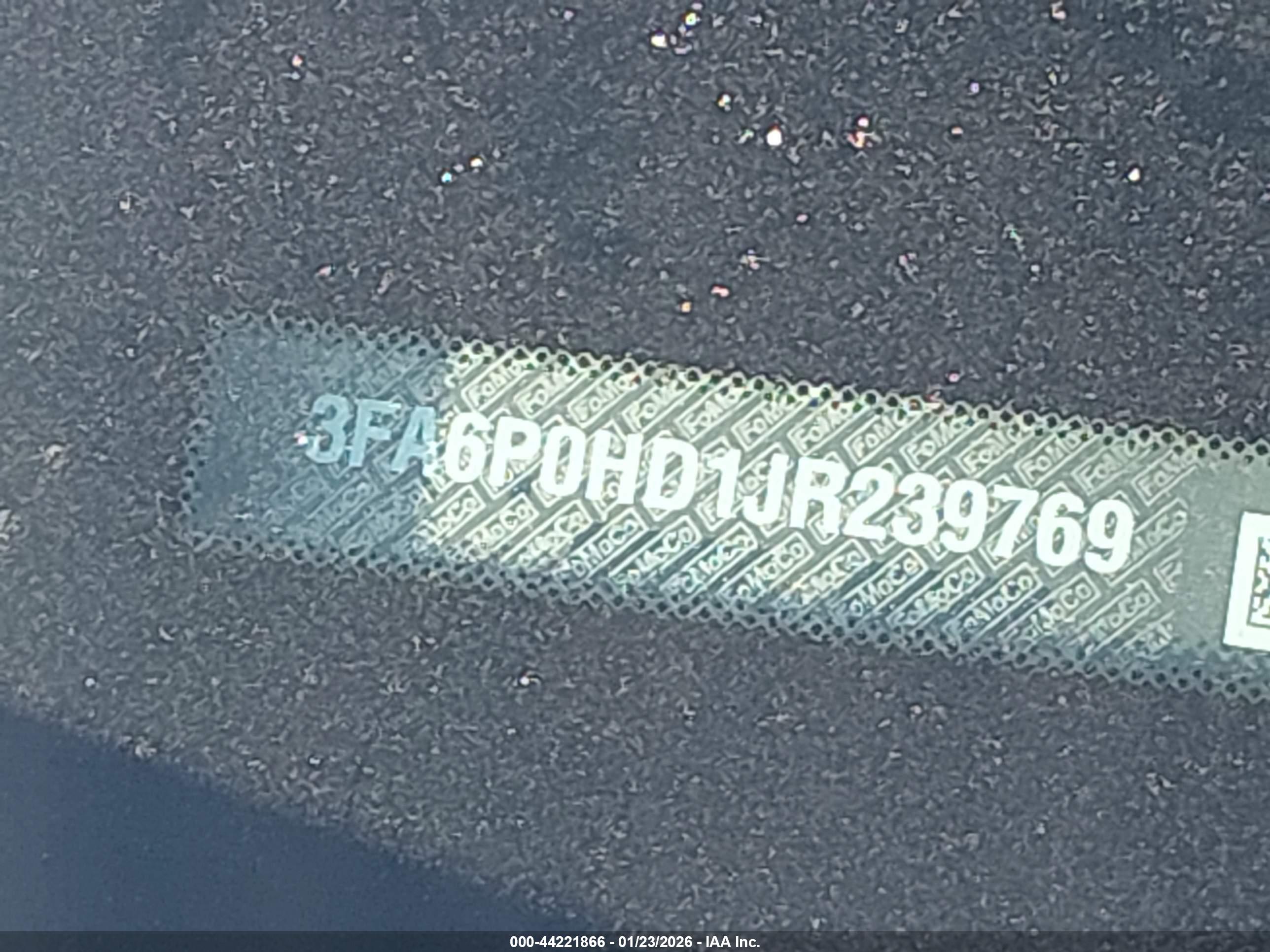 FORD FUSION image 9