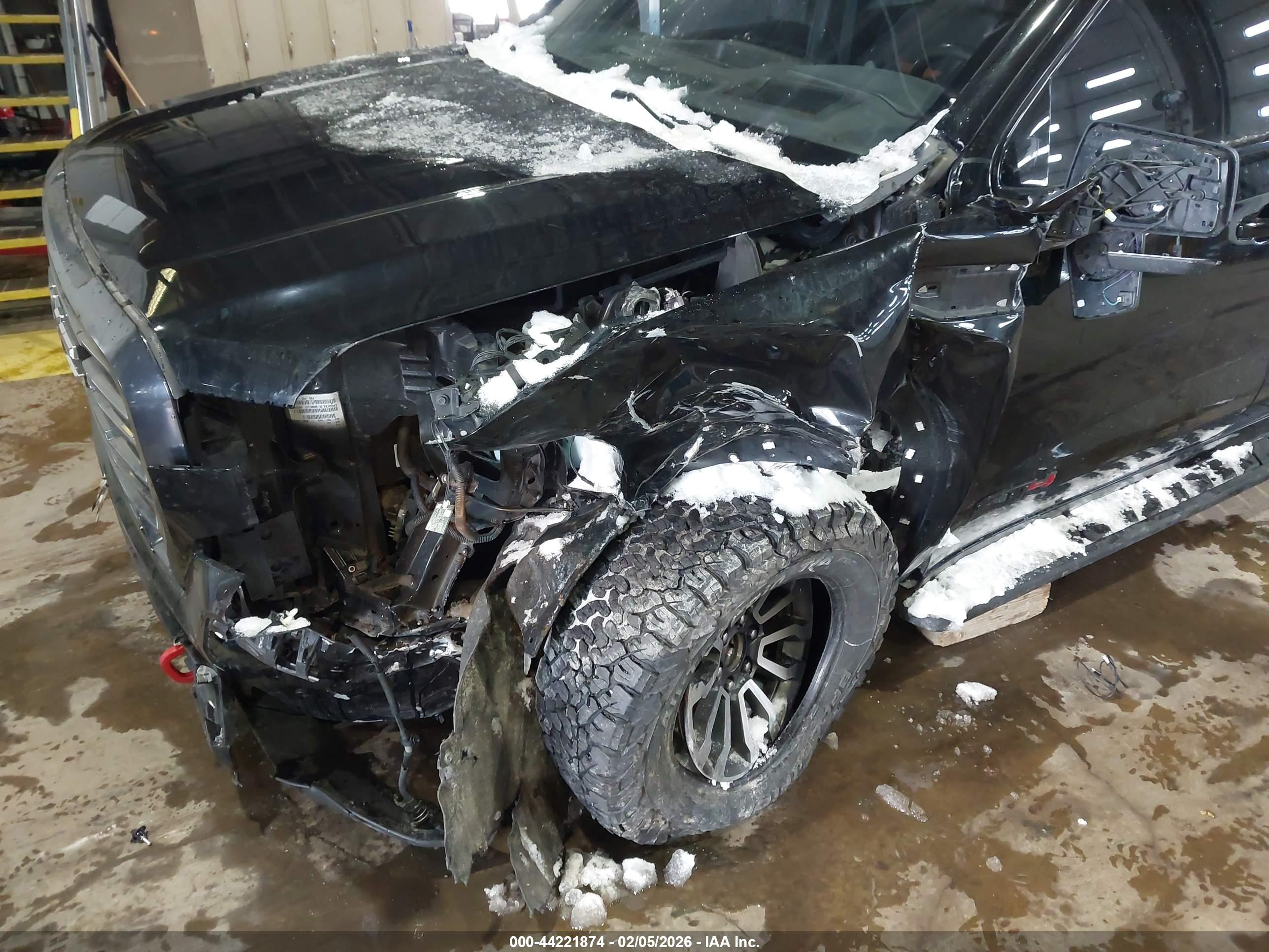 GMC SIERRA image 6