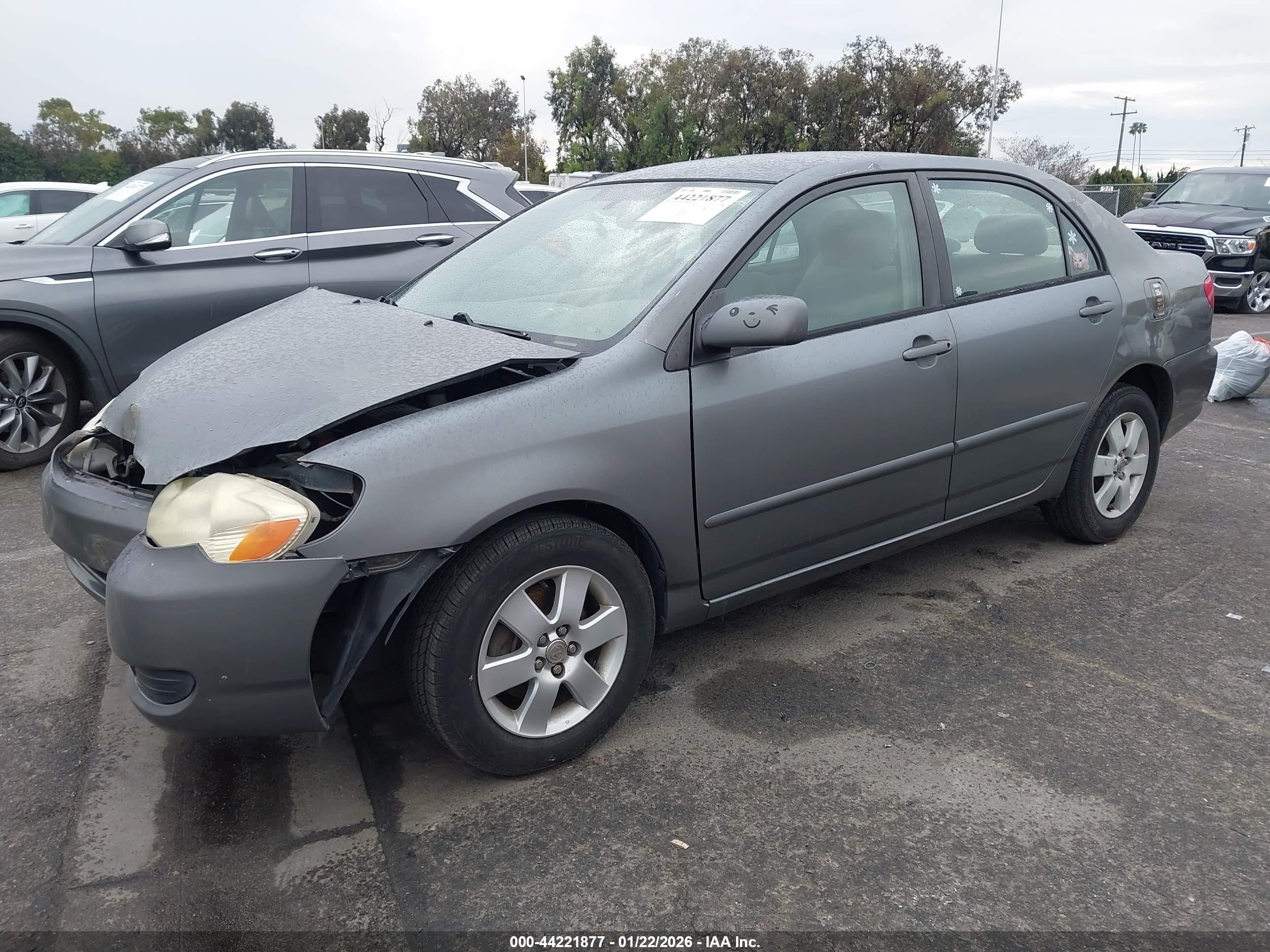 TOYOTA COROLLA image 2