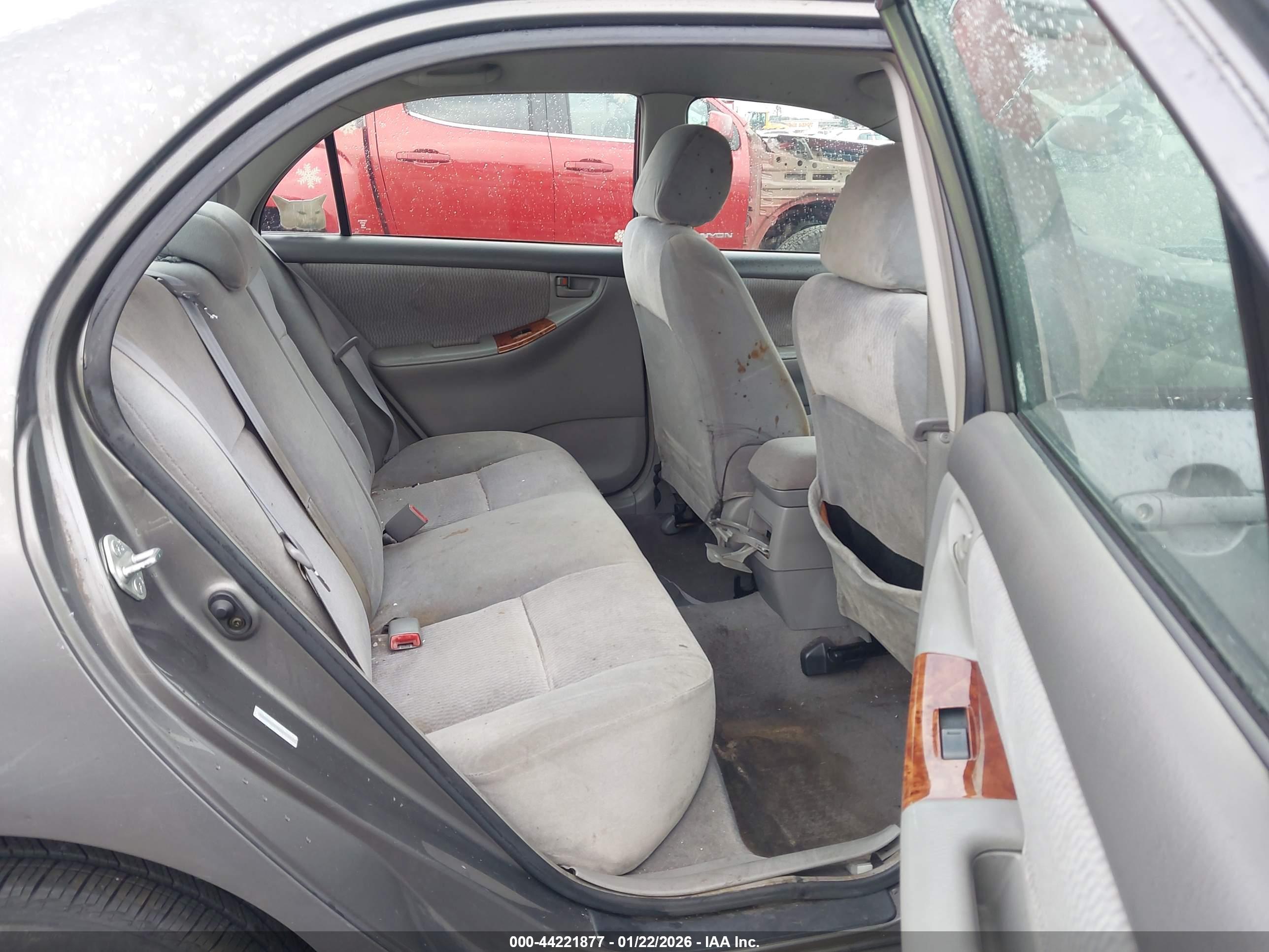 TOYOTA COROLLA image 8