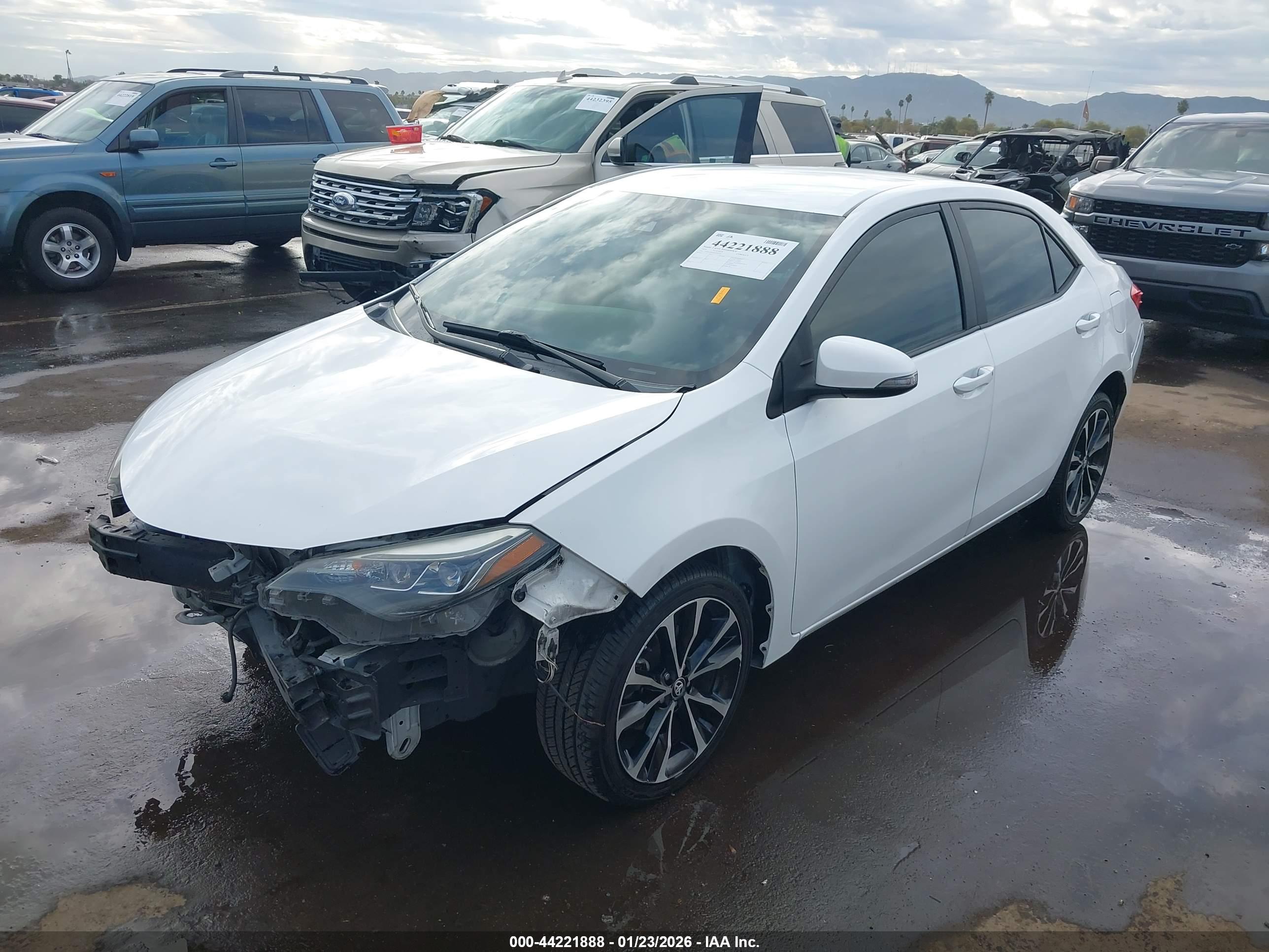 TOYOTA COROLLA image 2