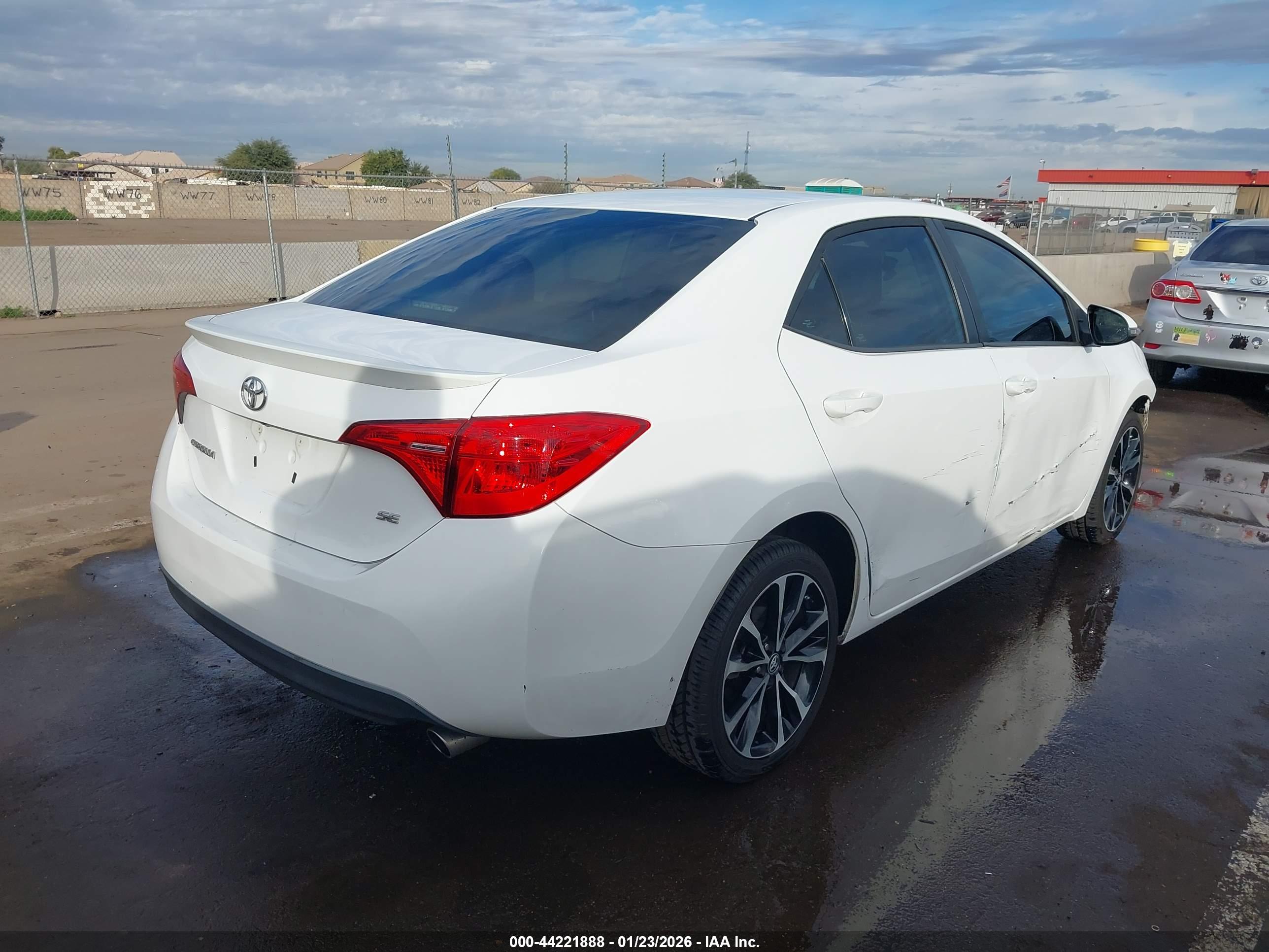 TOYOTA COROLLA image 4