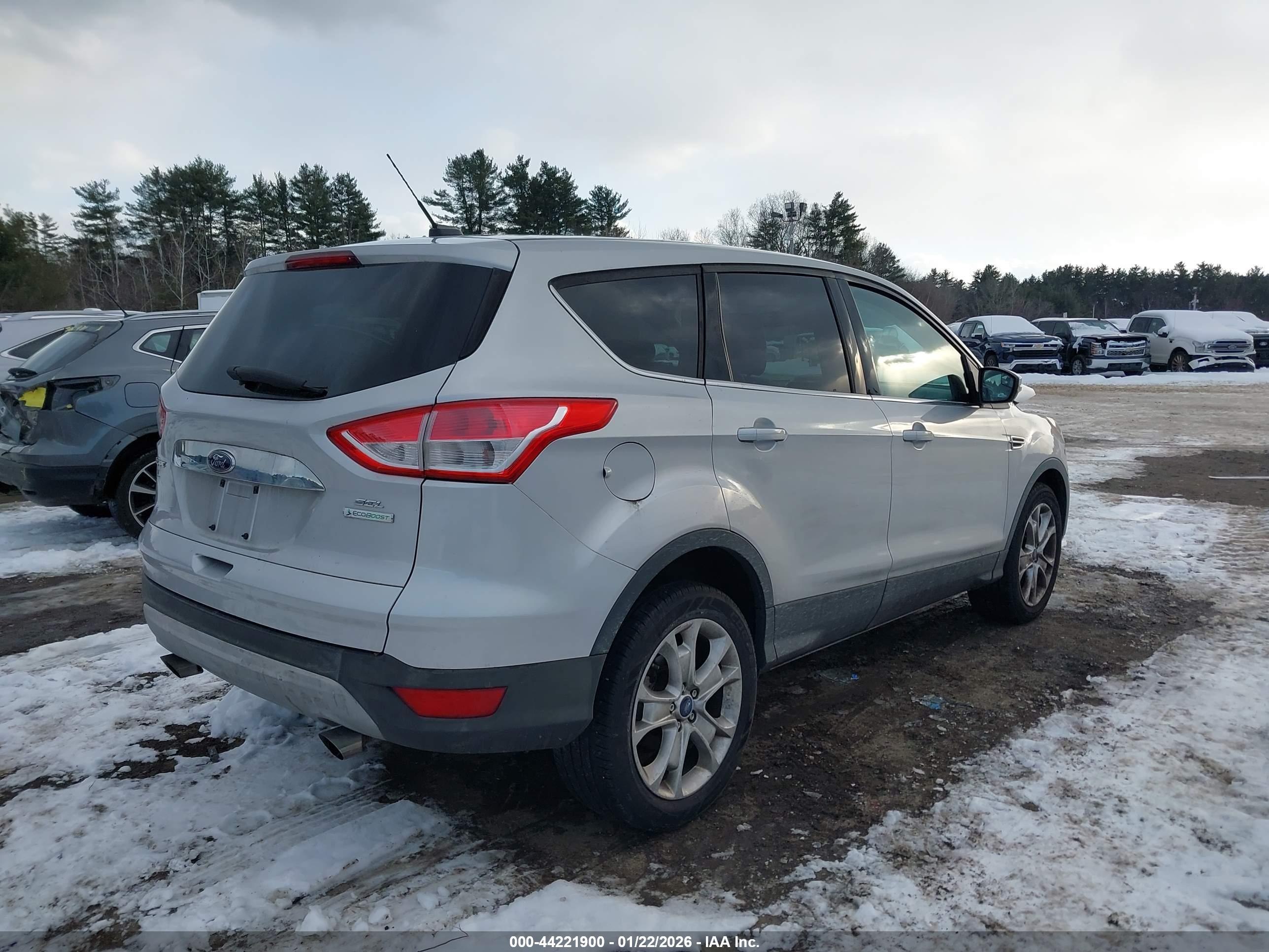 FORD ESCAPE image 4