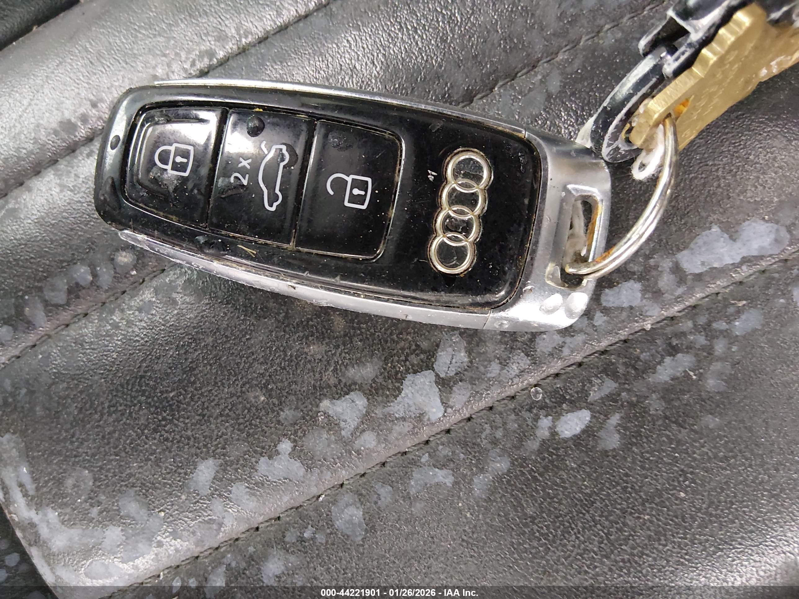 AUDI A6 image 11