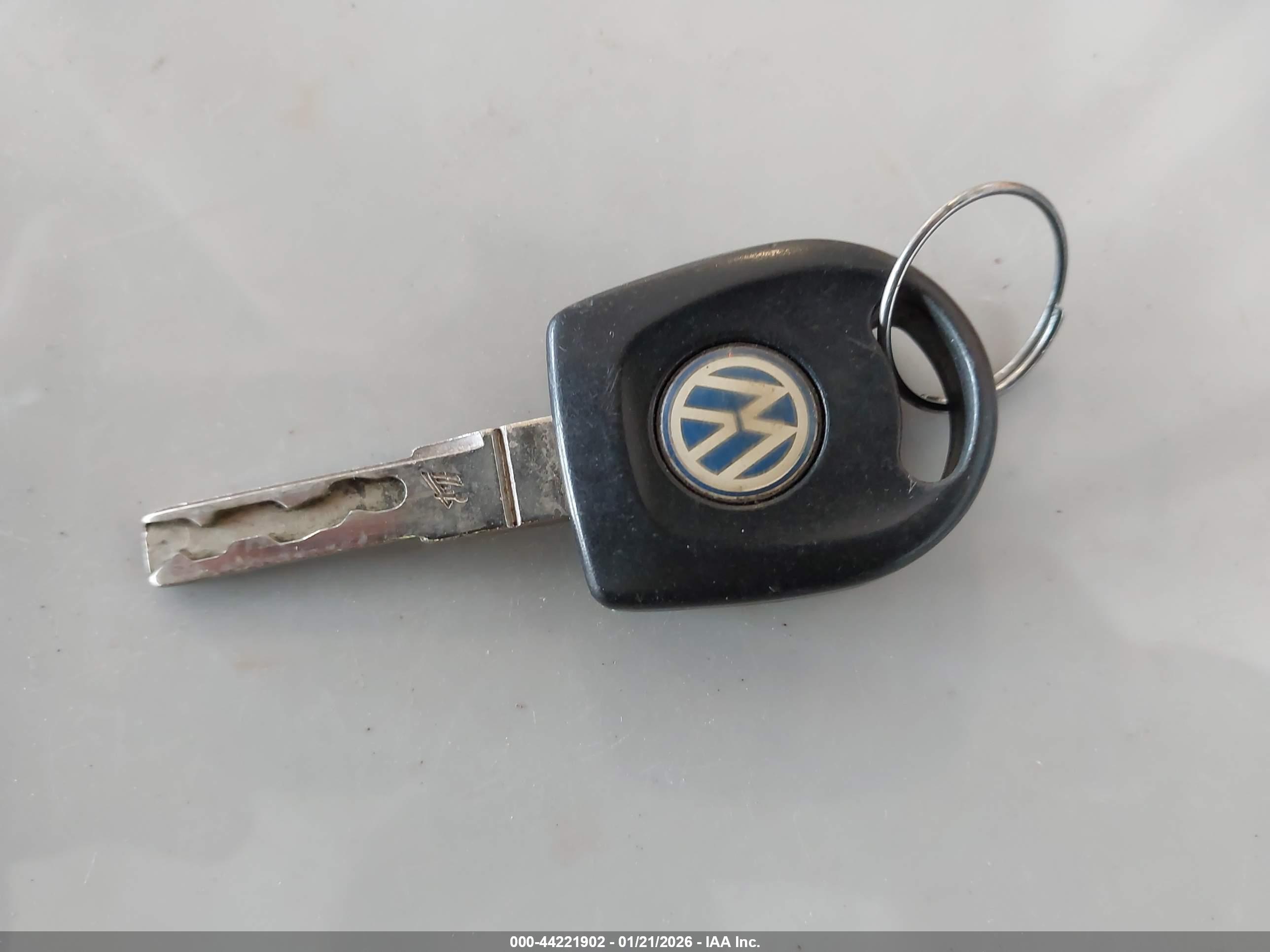 VOLKSWAGEN JETTA image 11