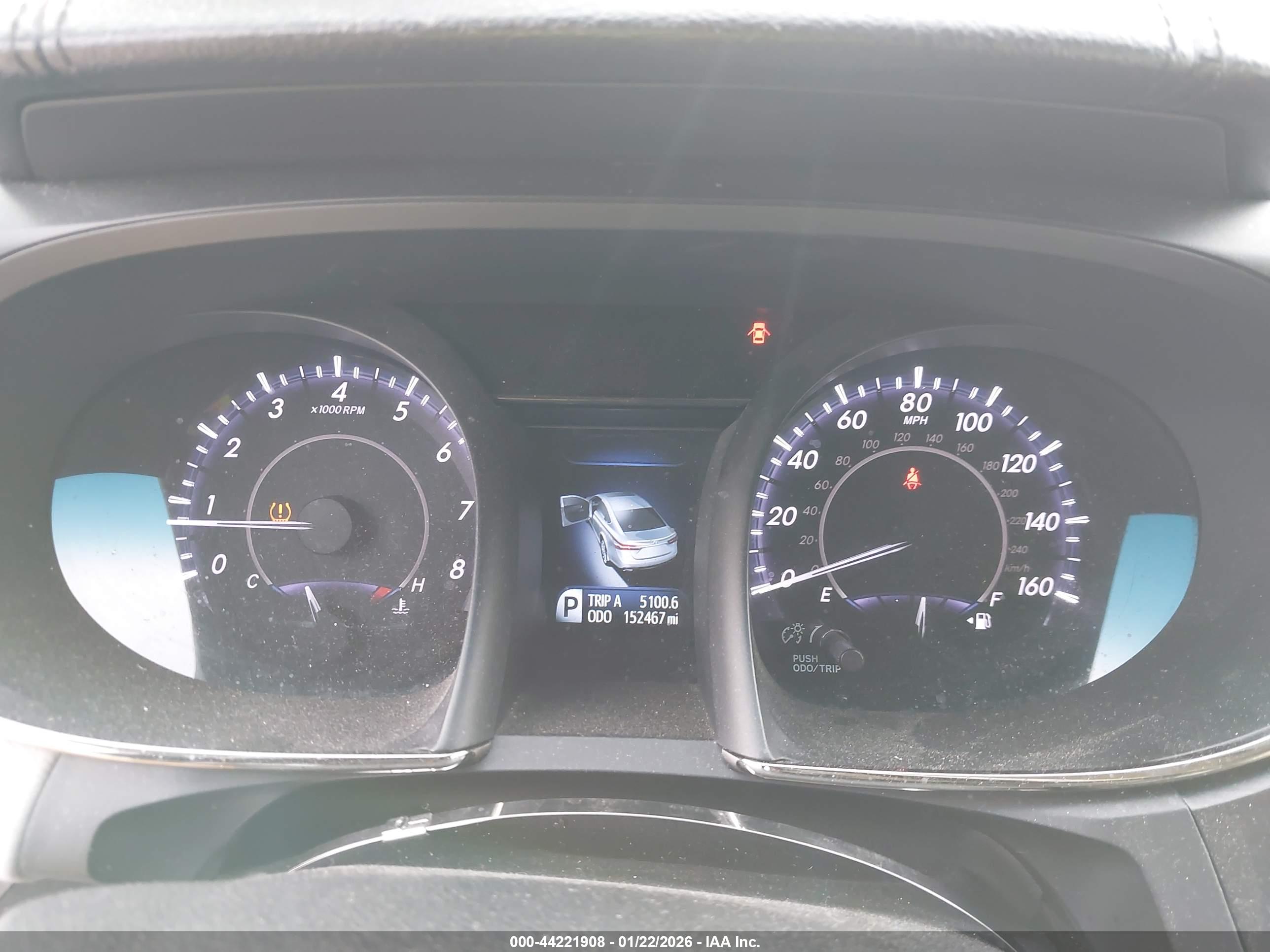TOYOTA AVALON image 7