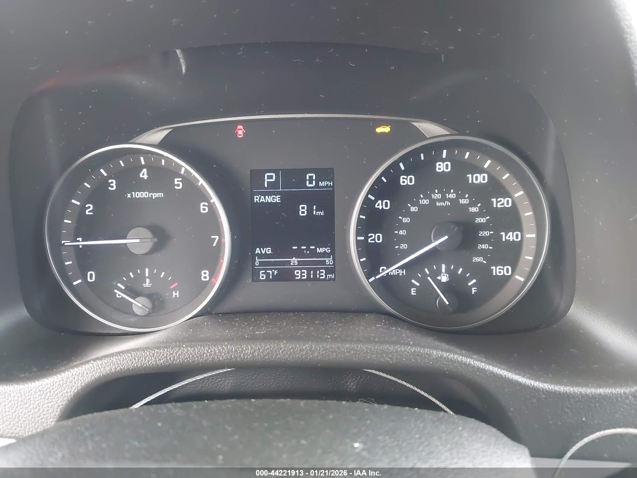 HYUNDAI ELANTRA image 7