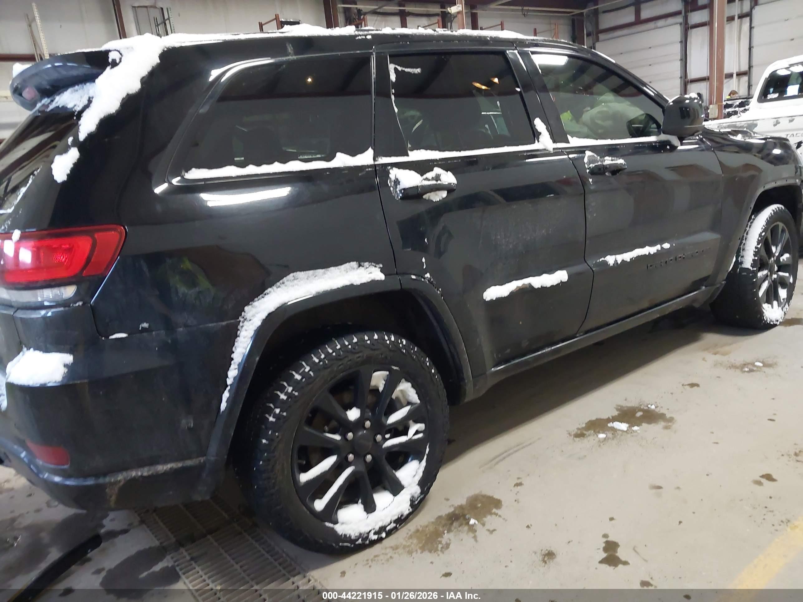 JEEP GRAND image 4